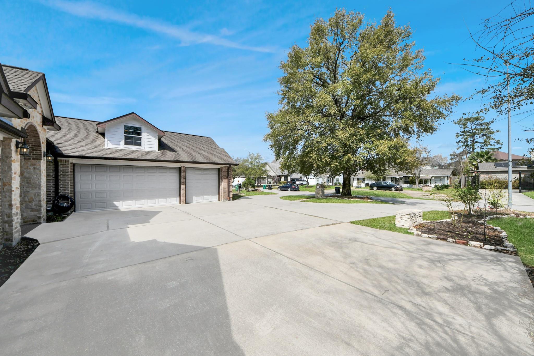 1103 Wakefield Dr, Houston, TX 77018 photo