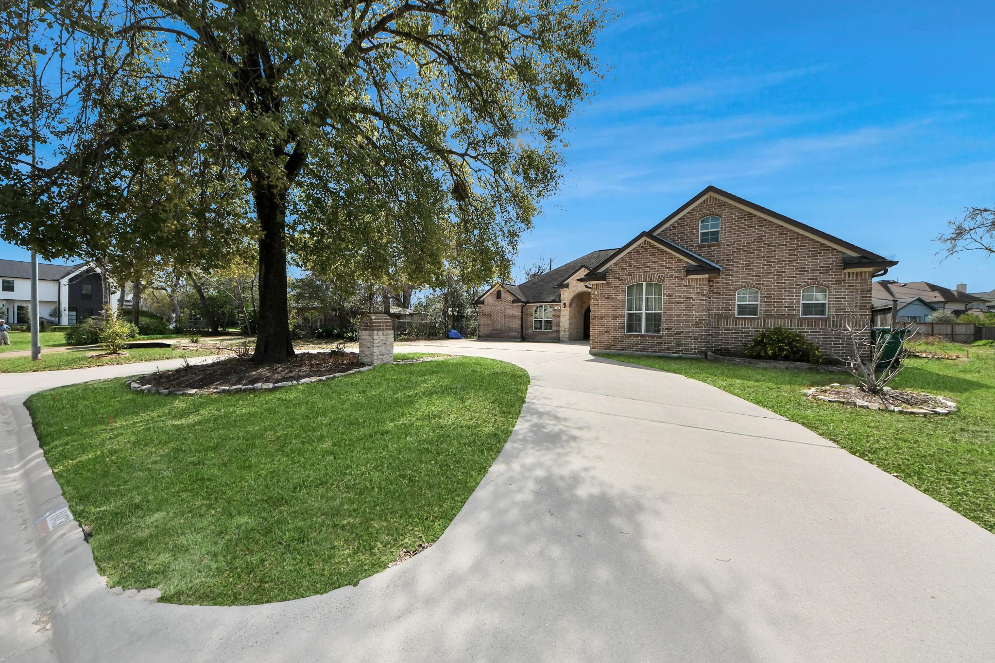 1103 Wakefield Dr, Houston, TX 77018