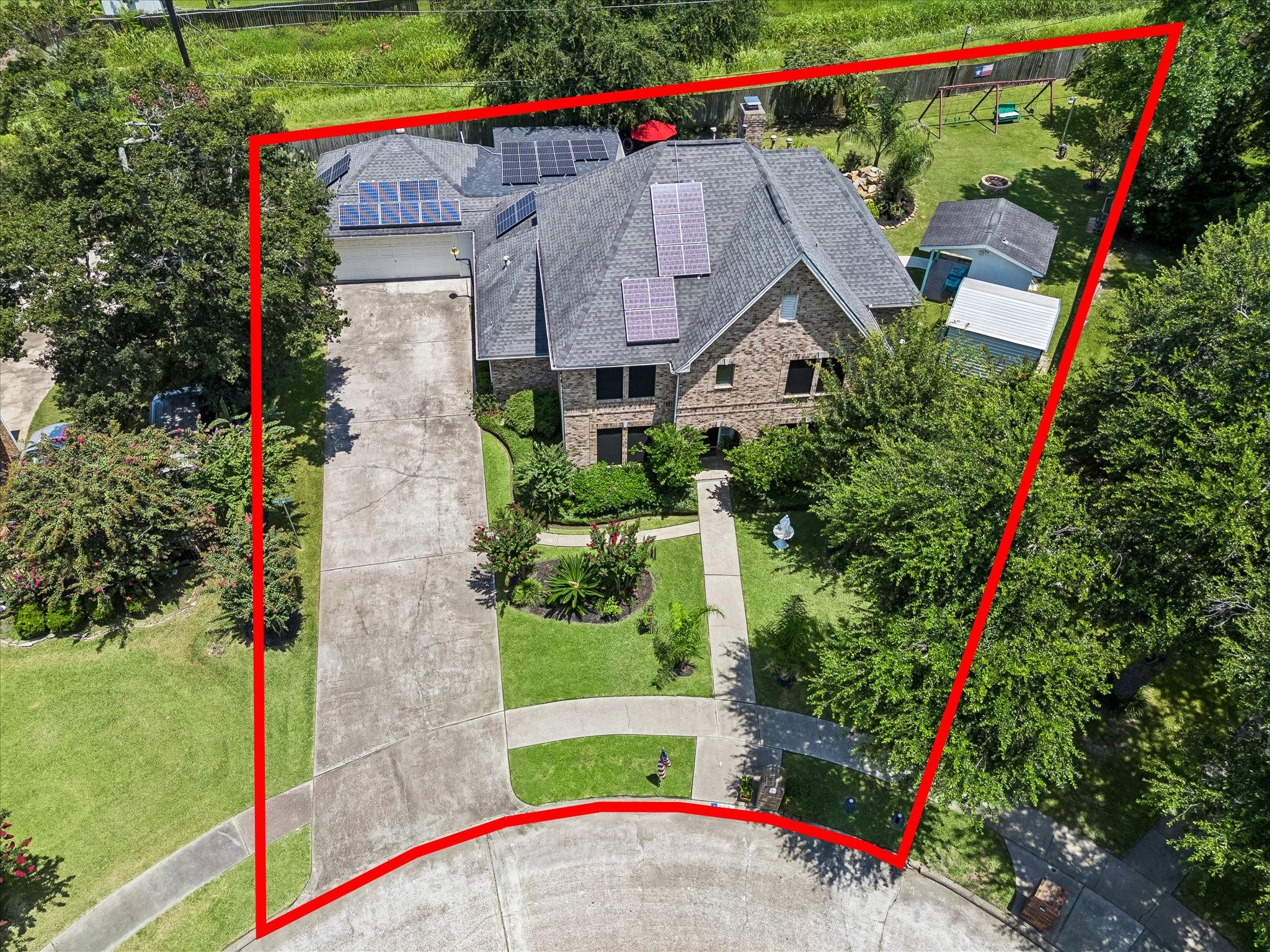 226 Rollingwood Cir, Baytown, TX 77520 photo
