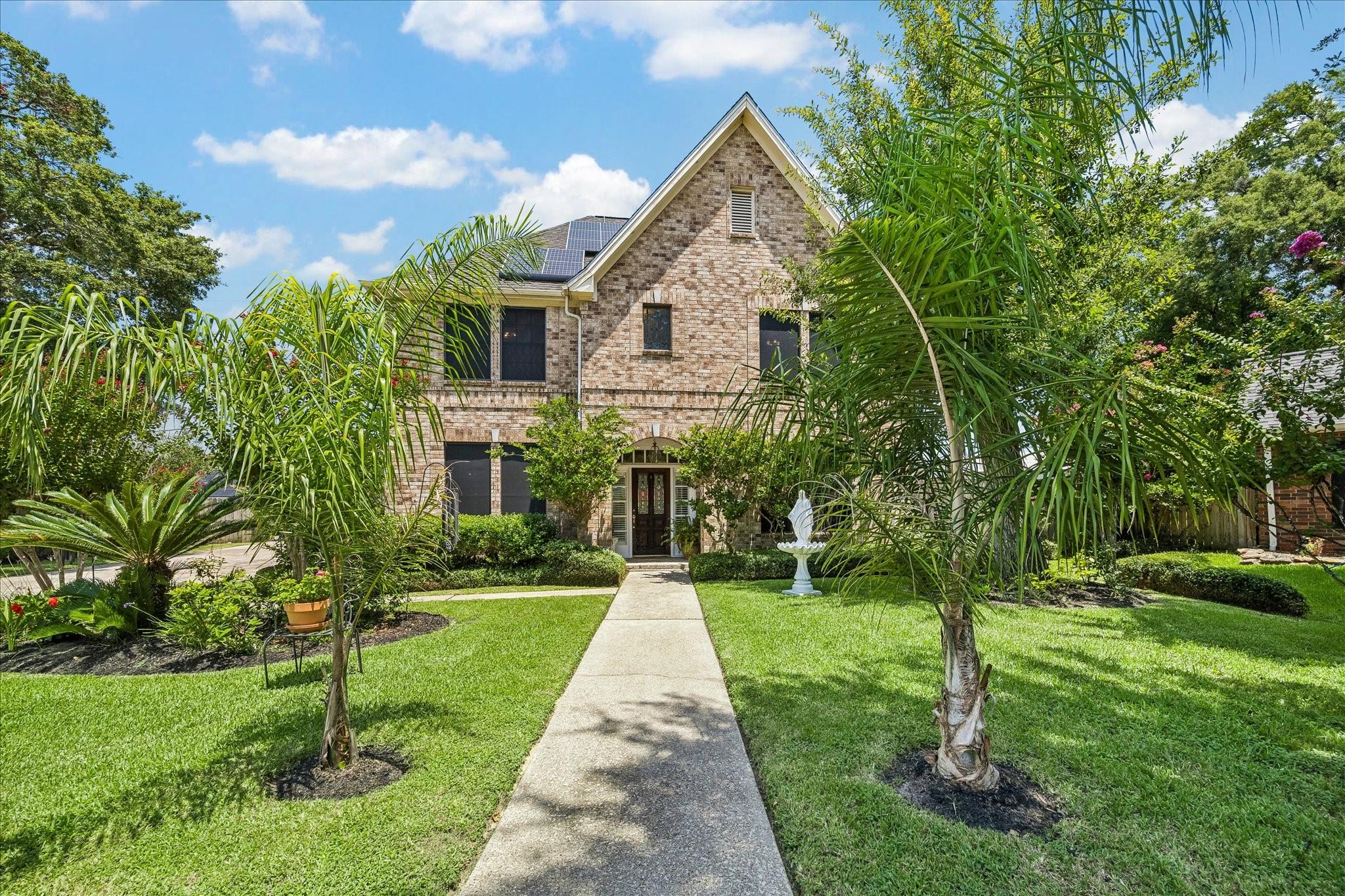 226 Rollingwood Cir, Baytown, TX 77520