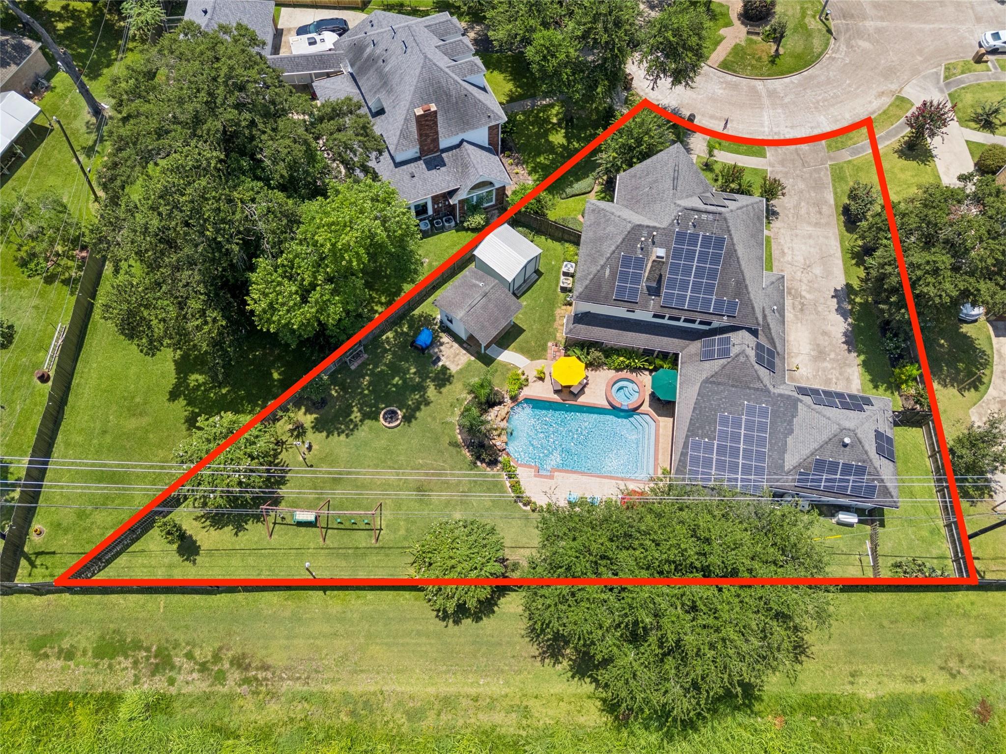 226 Rollingwood Cir, Baytown, TX 77520 photo