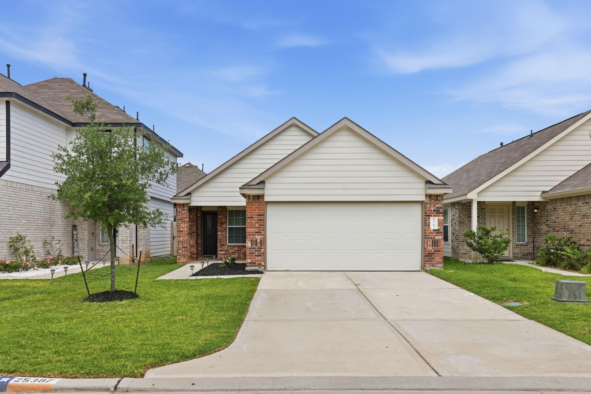 25387 Grotto Falls Ln, Porter, TX 77365 photo