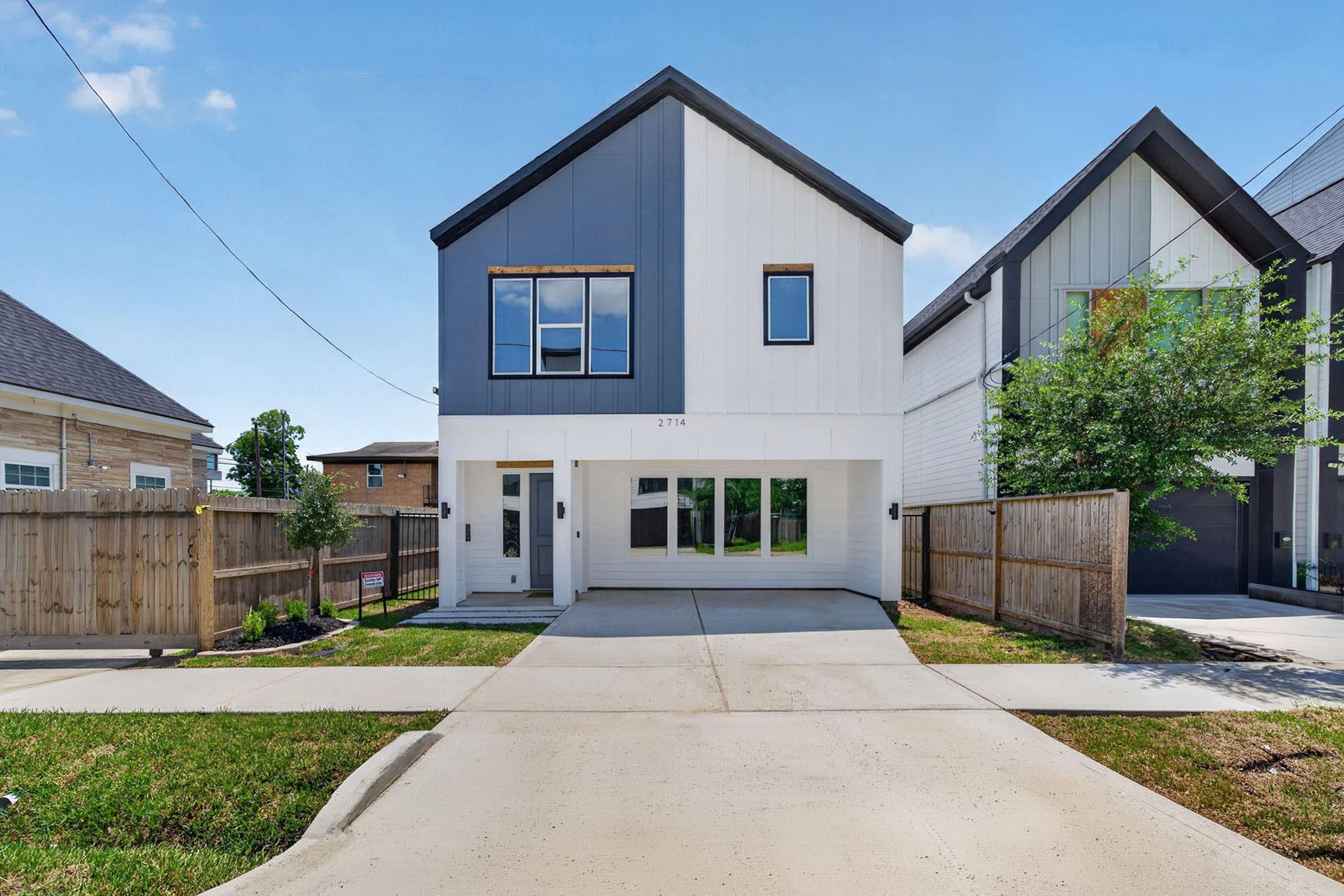 2714 Drew St, Houston, TX 77004