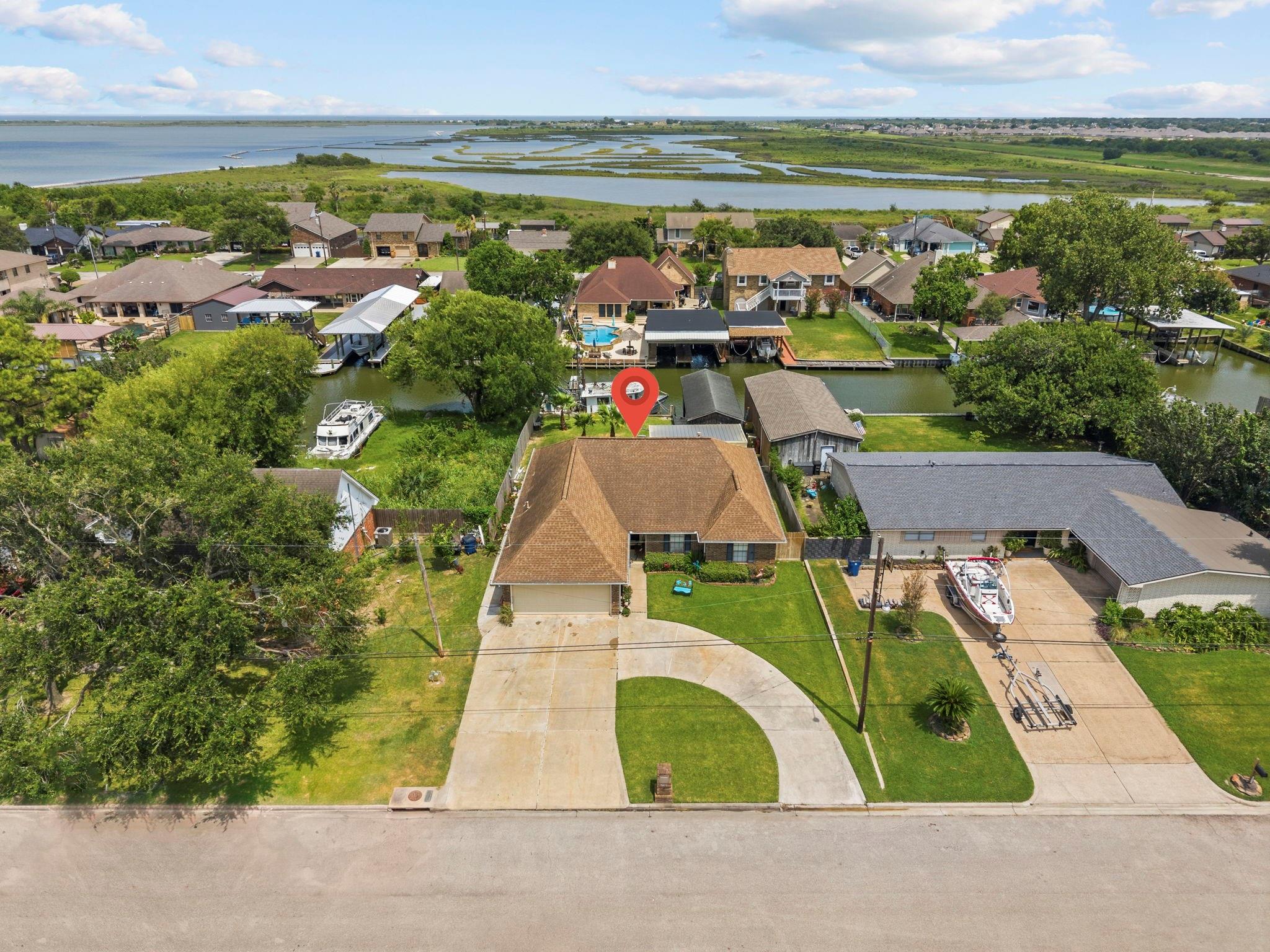 3902 18 St, Texas City, TX 77590 photo