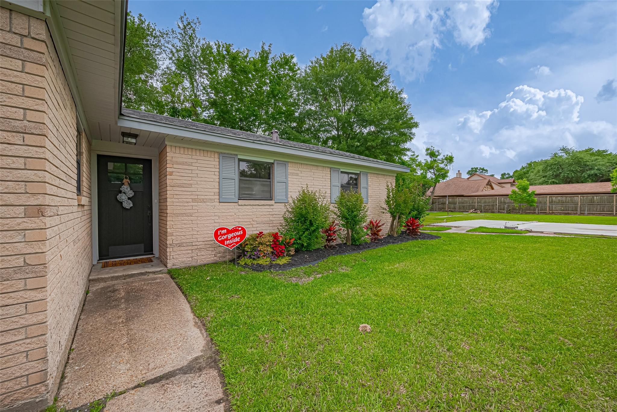 111 N 11 St, Highlands, TX 77562 photo