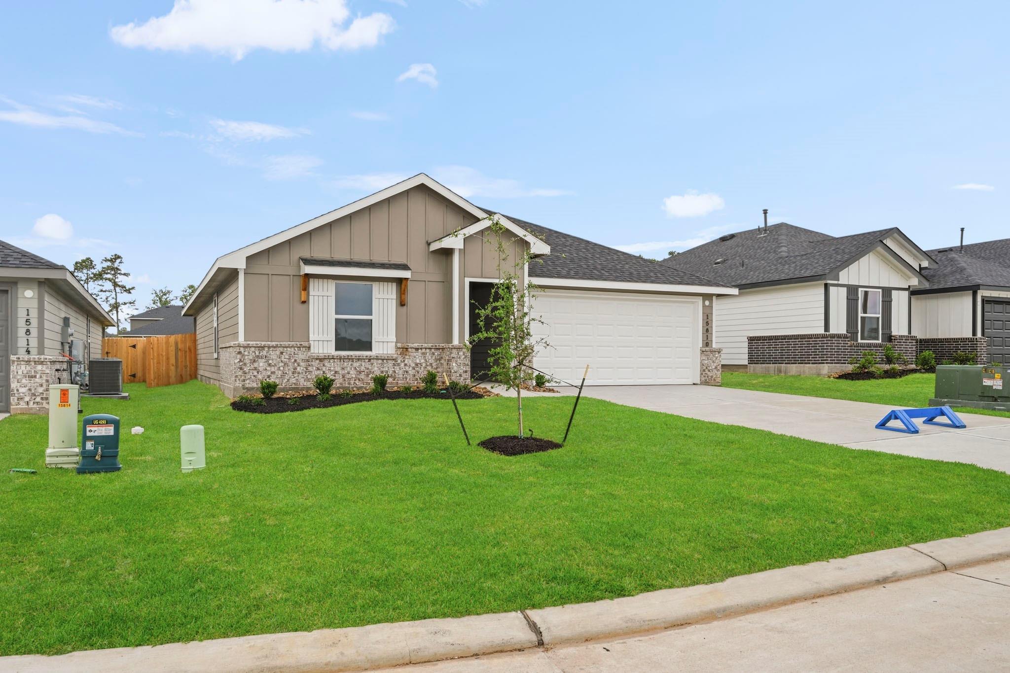 15810 Narrow Leaf Ln, Montgomery, TX 77316 photo