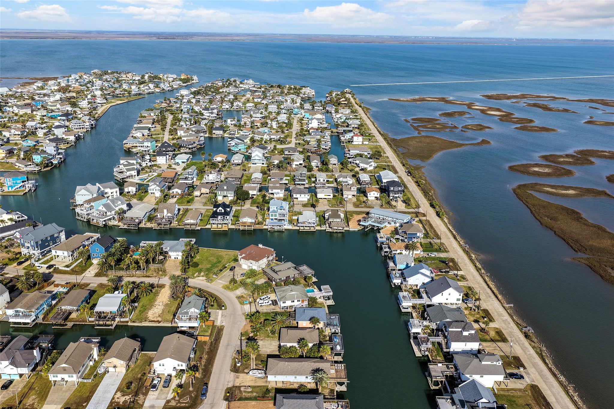 4610 Jamaica Cove Rd, Jamaica Beach, TX 77554 photo