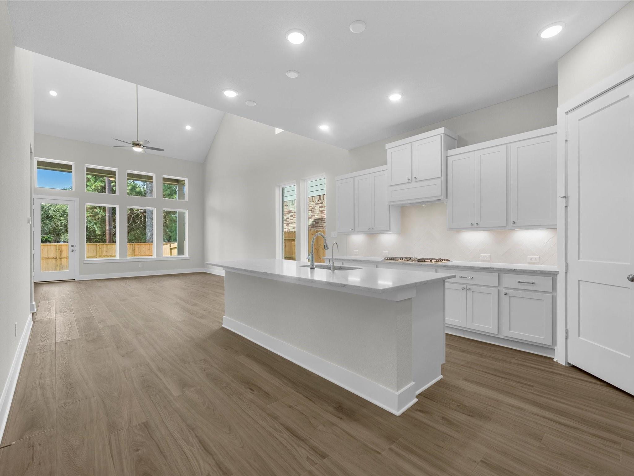 17823 Quartz Spring Ln, Tomball, TX 77377 photo