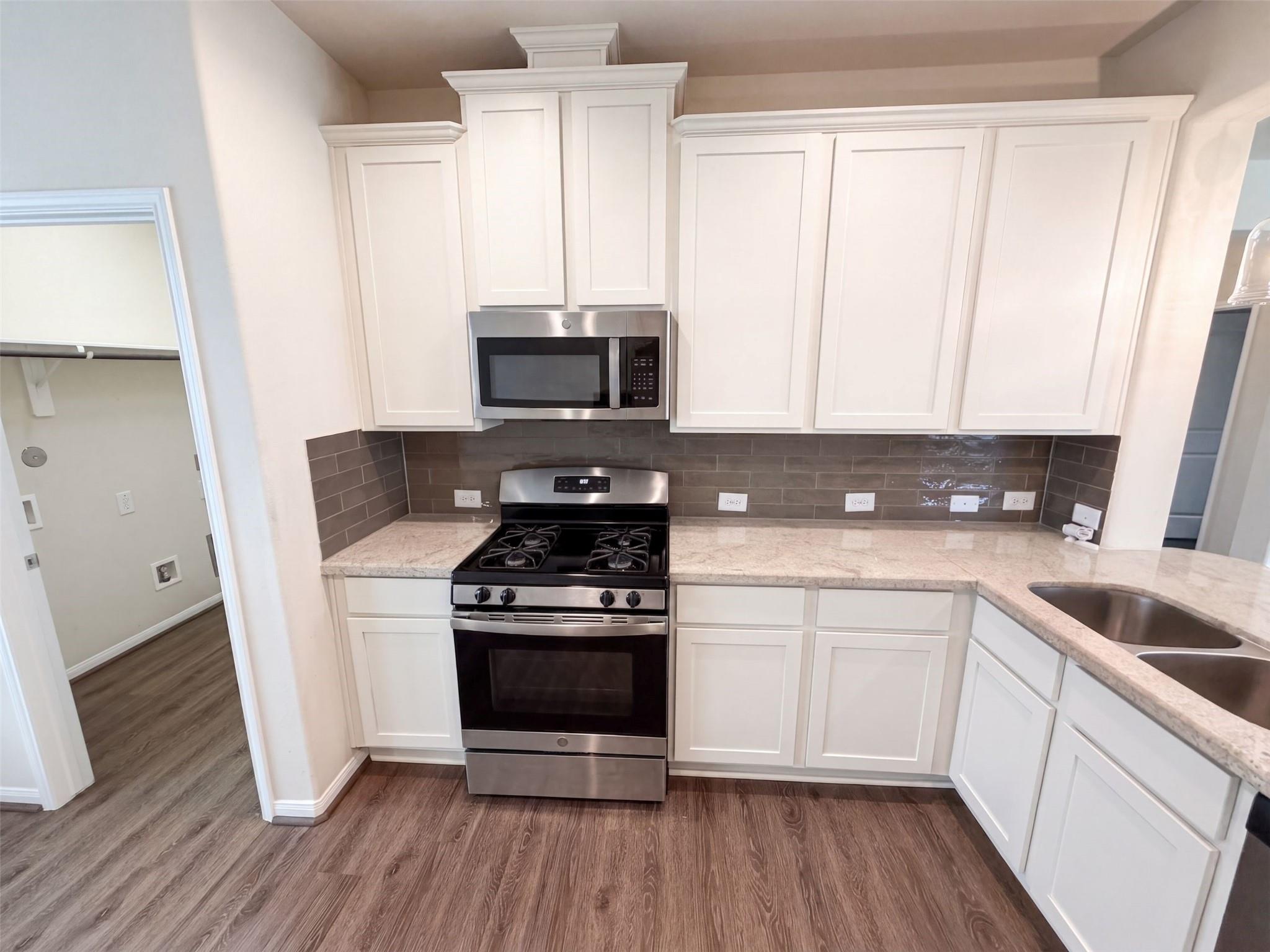 12338 Bedford Bend Dr, Humble, TX 77346 photo