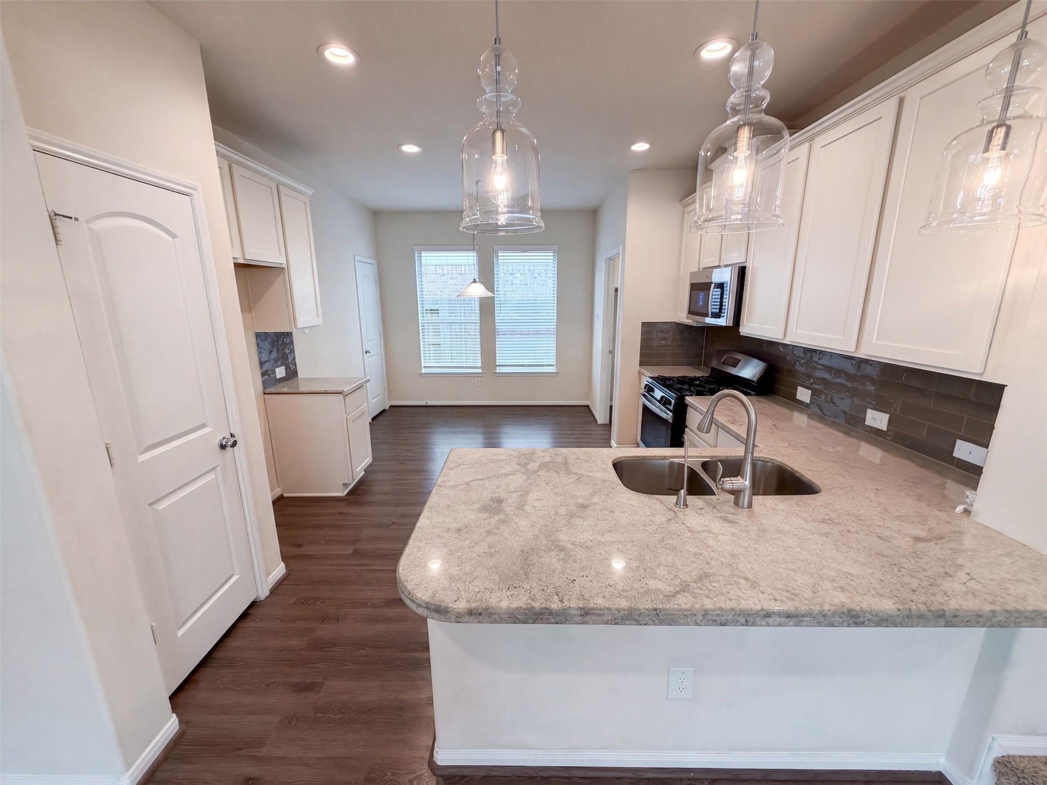 12338 Bedford Bend Dr, Humble, TX 77346 photo