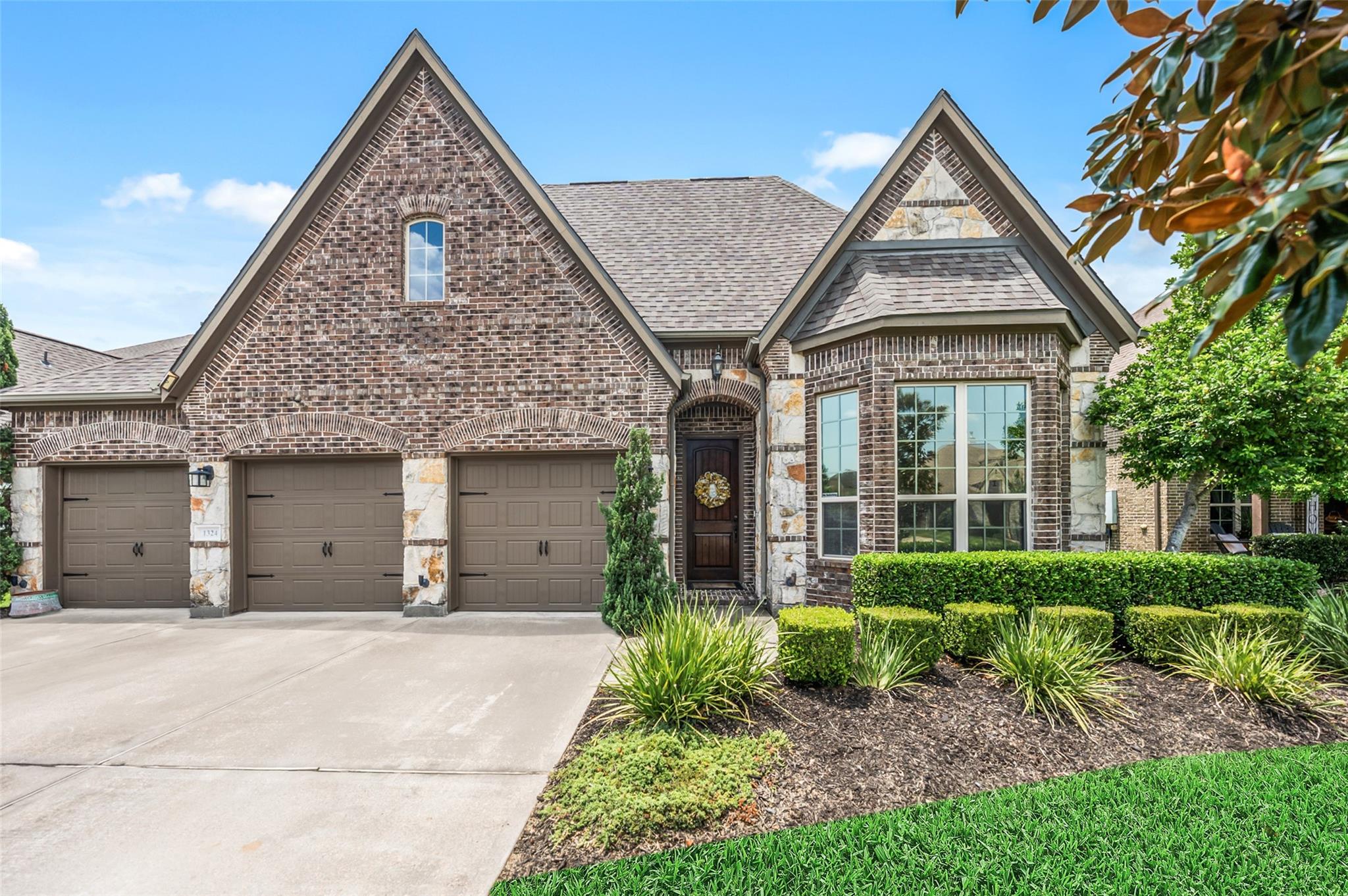 1324 Elkins Hollow Ln, League City, TX 77573 photo