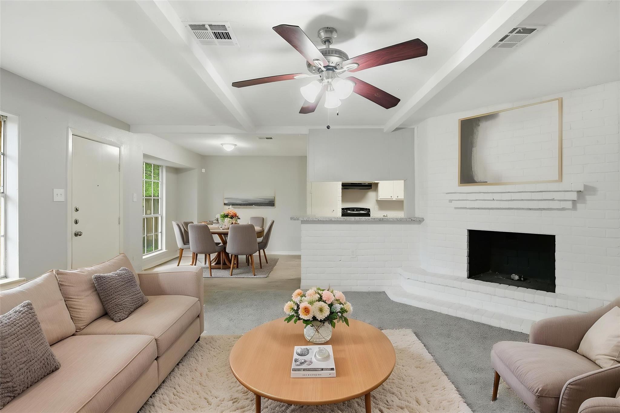 6814 Indian Falls Dr, Houston, TX 77489 photo