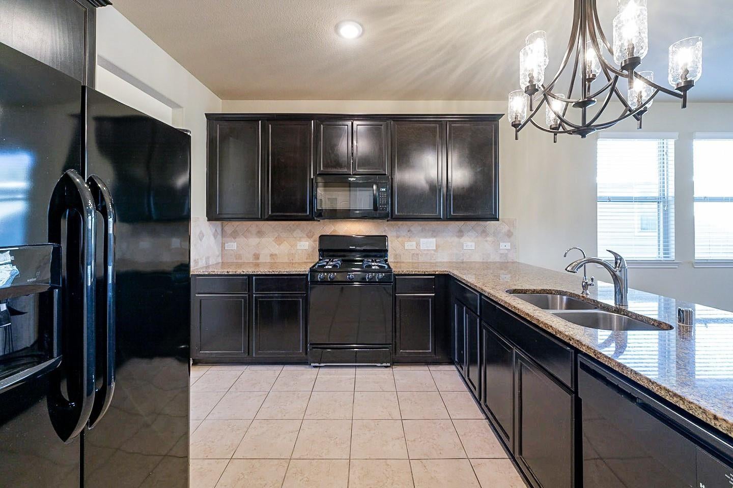 2411 Fort Baldy Trl, Humble, TX 77396 photo