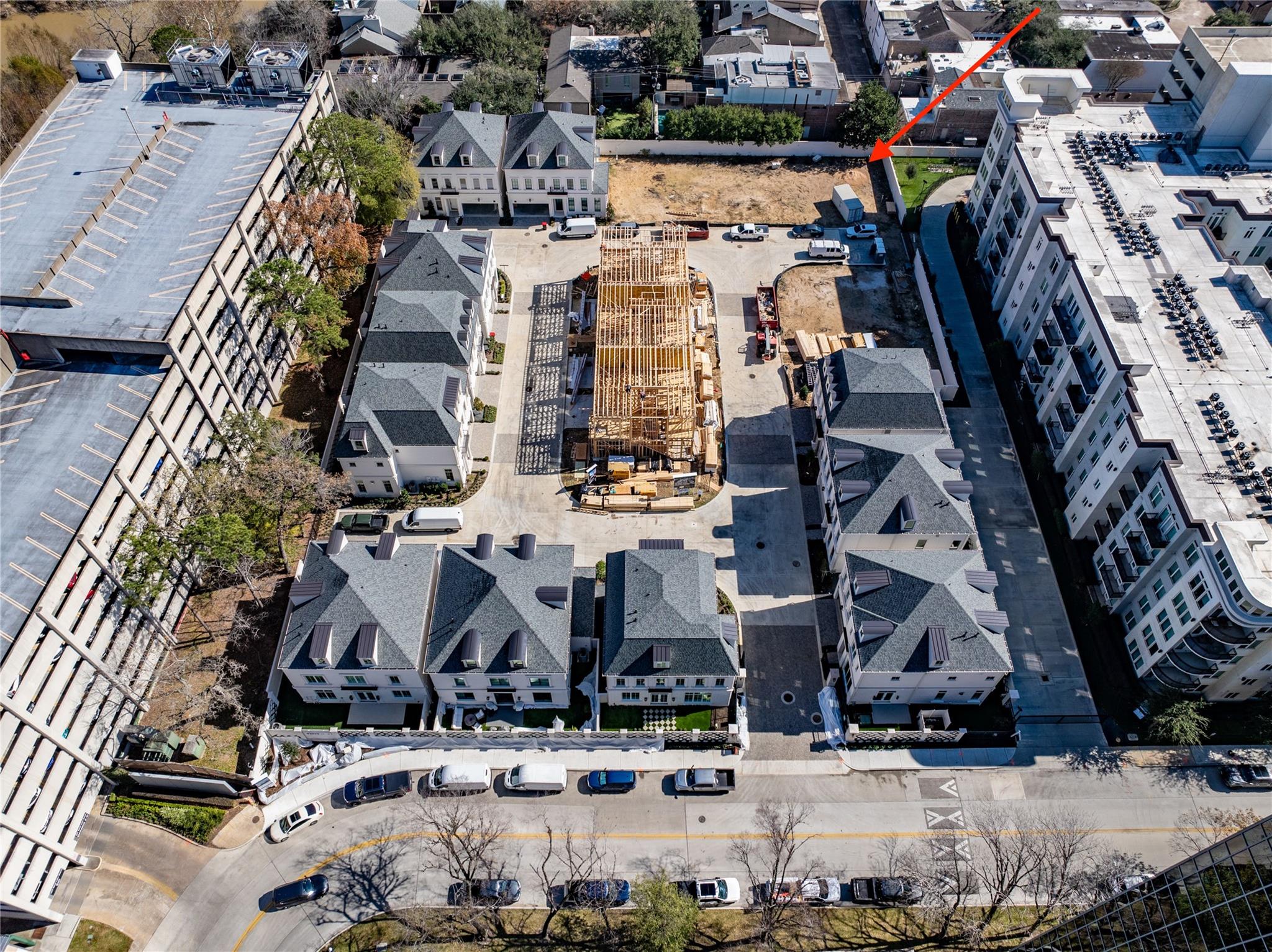 27 Wentworth Place Ln, Houston, TX 77027 photo