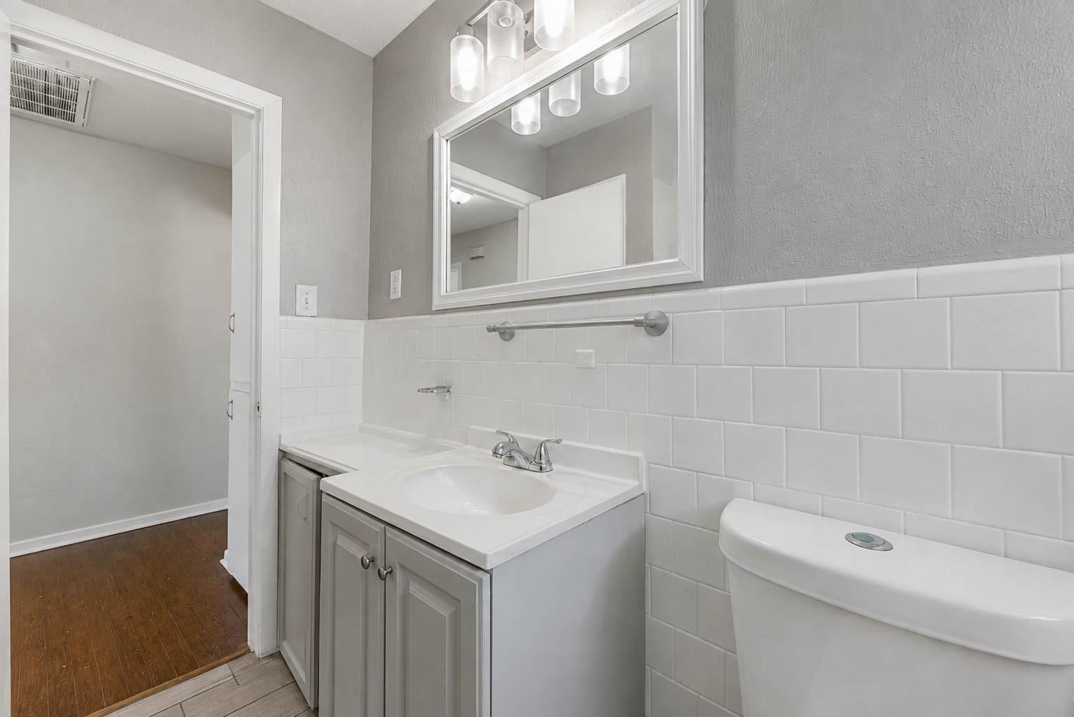 7217 Parker Rd, Houston, TX 77016 photo
