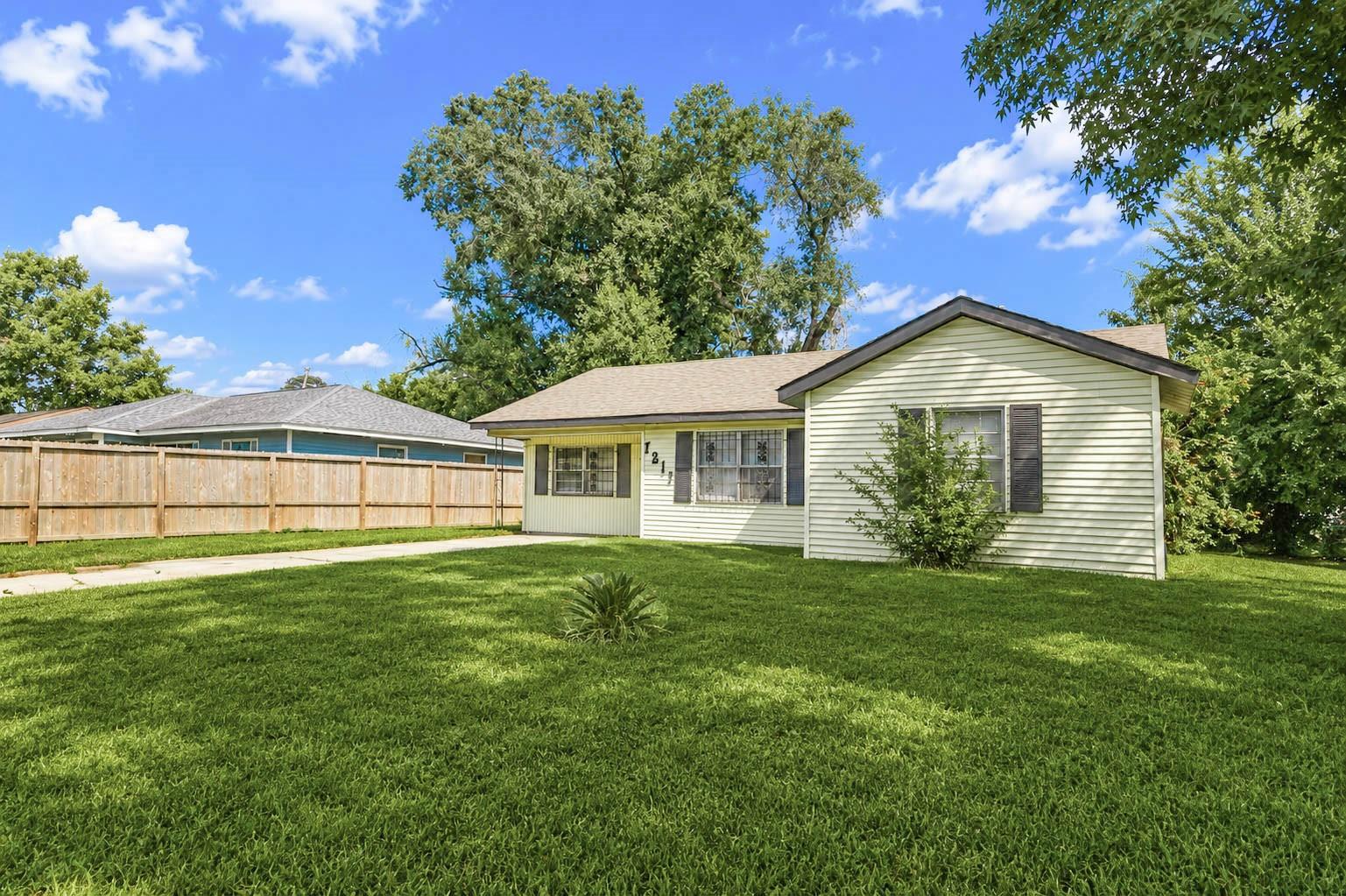 7217 Parker Rd, Houston, TX 77016 photo