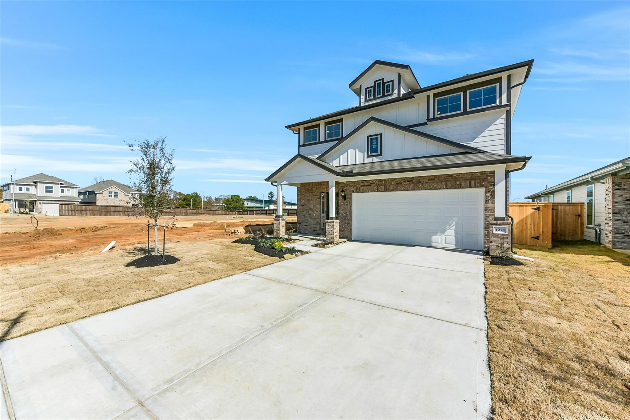 4221 Red Cedar Ring Ln, Pinehurst, TX 77362 photo
