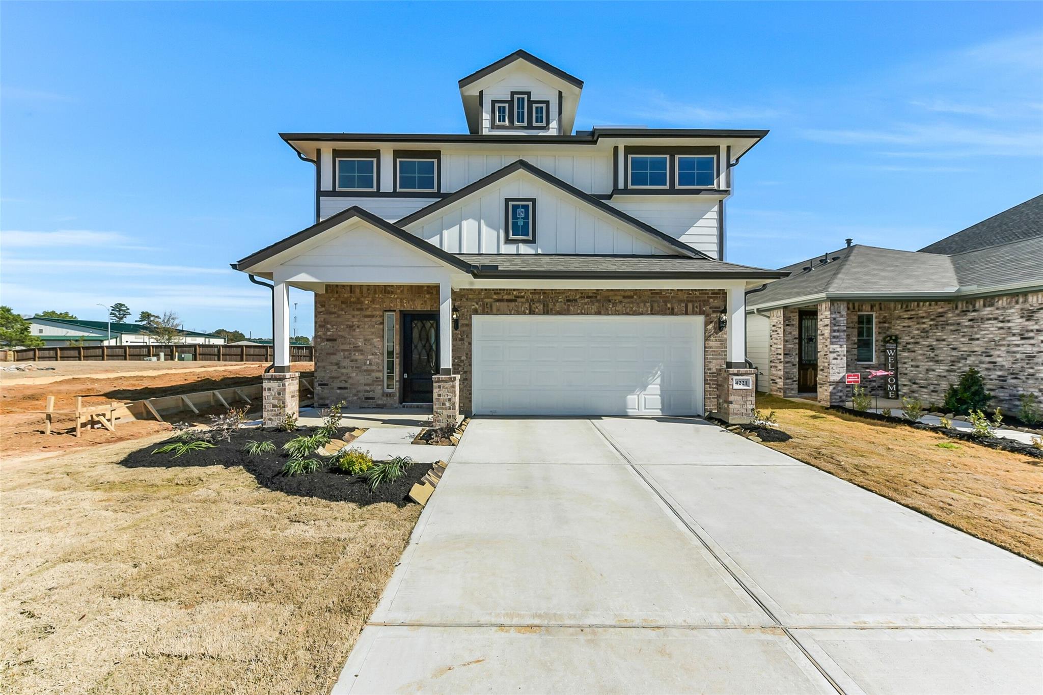 4221 Red Cedar Ring Ln, Pinehurst, TX 77362