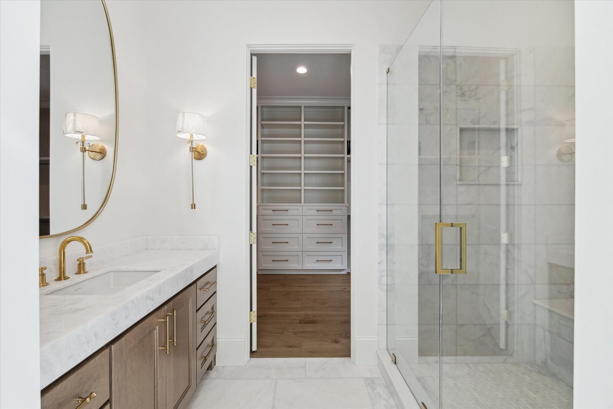 25 Wentworth Gate Path, Houston, TX 77027 photo