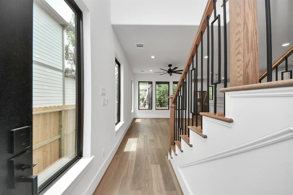 405 Forest Reserve Pl, Houston, TX 77079 photo