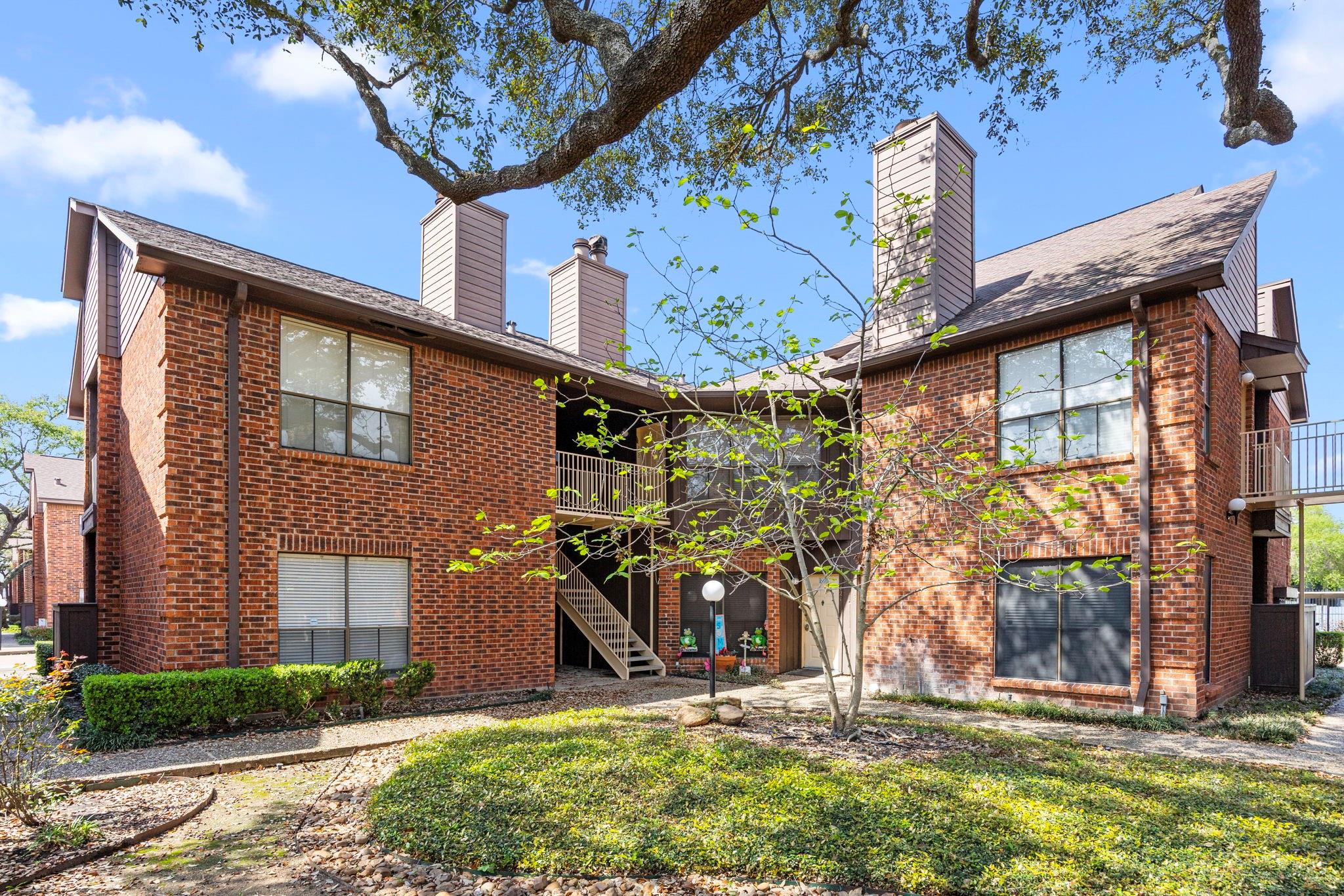 3100 Walnut Bend Ln, Houston, TX 77042