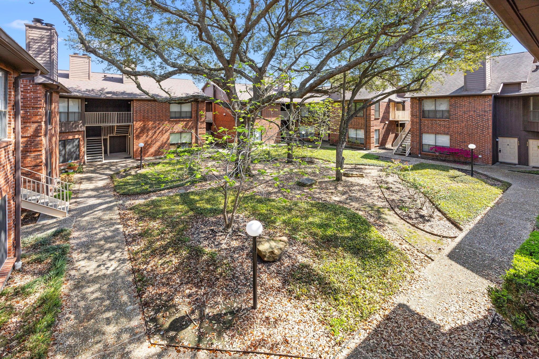 3100 Walnut Bend Ln #120, Houston, TX 77042 photo