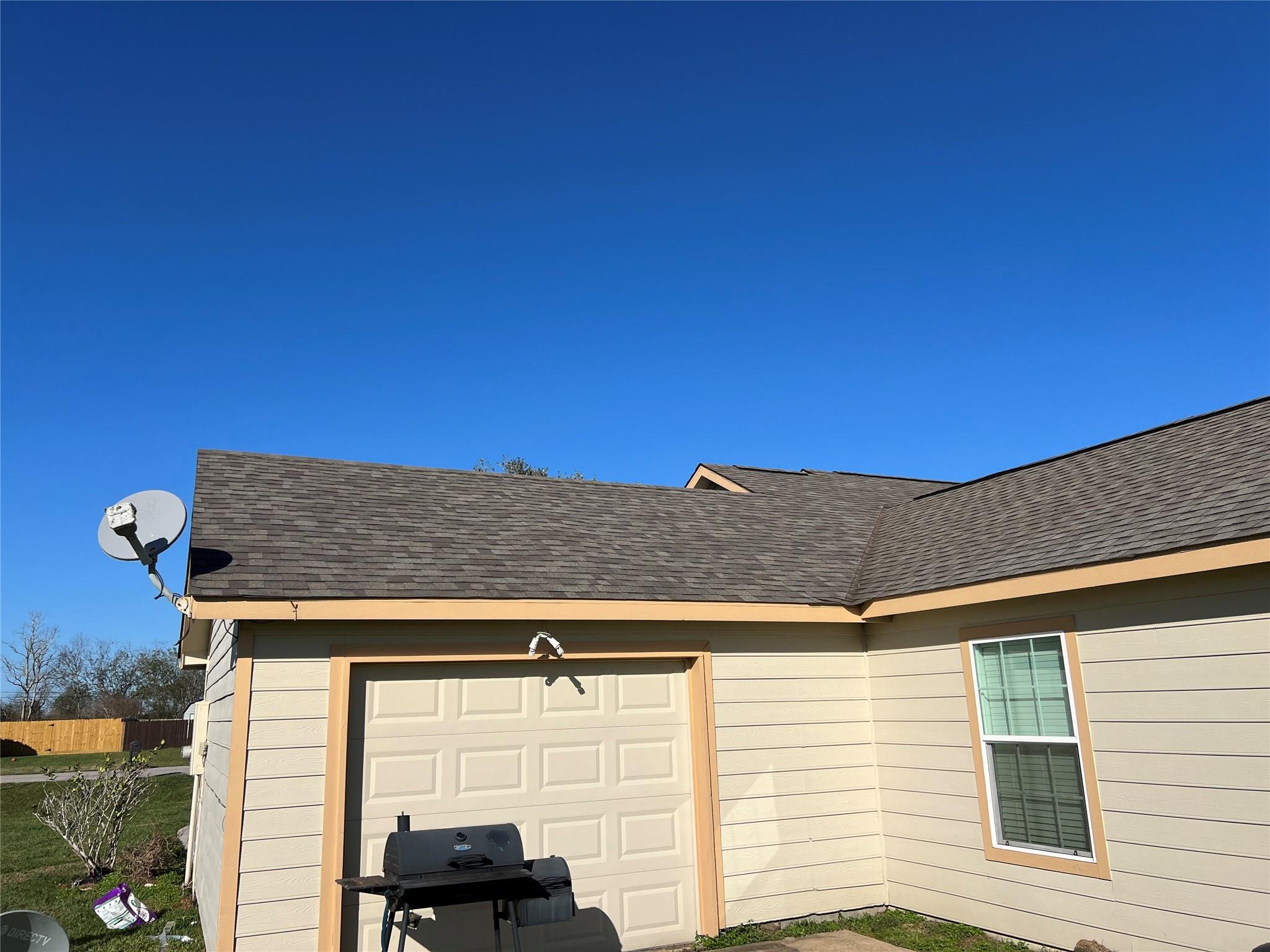 17118 Lake Ridge Cir, Rosharon, TX 77583 photo