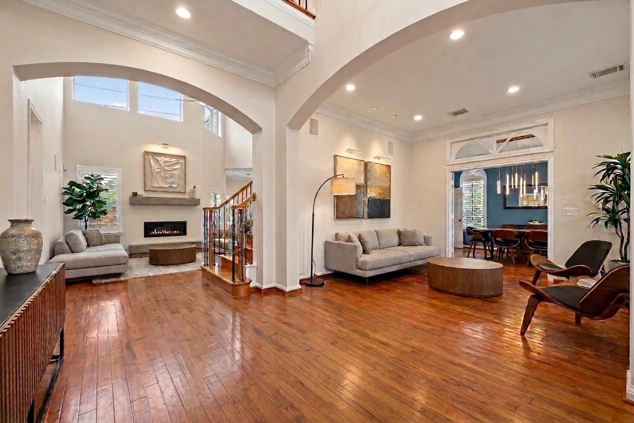 5349 Valley Verde St, Houston, TX 77056 photo