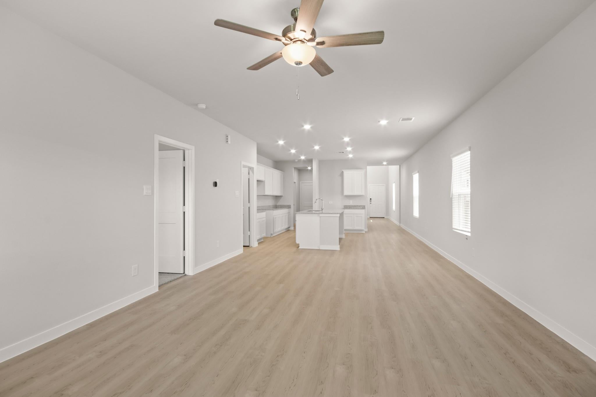9748 Caney Bend Rd, Conroe, TX 77303 photo