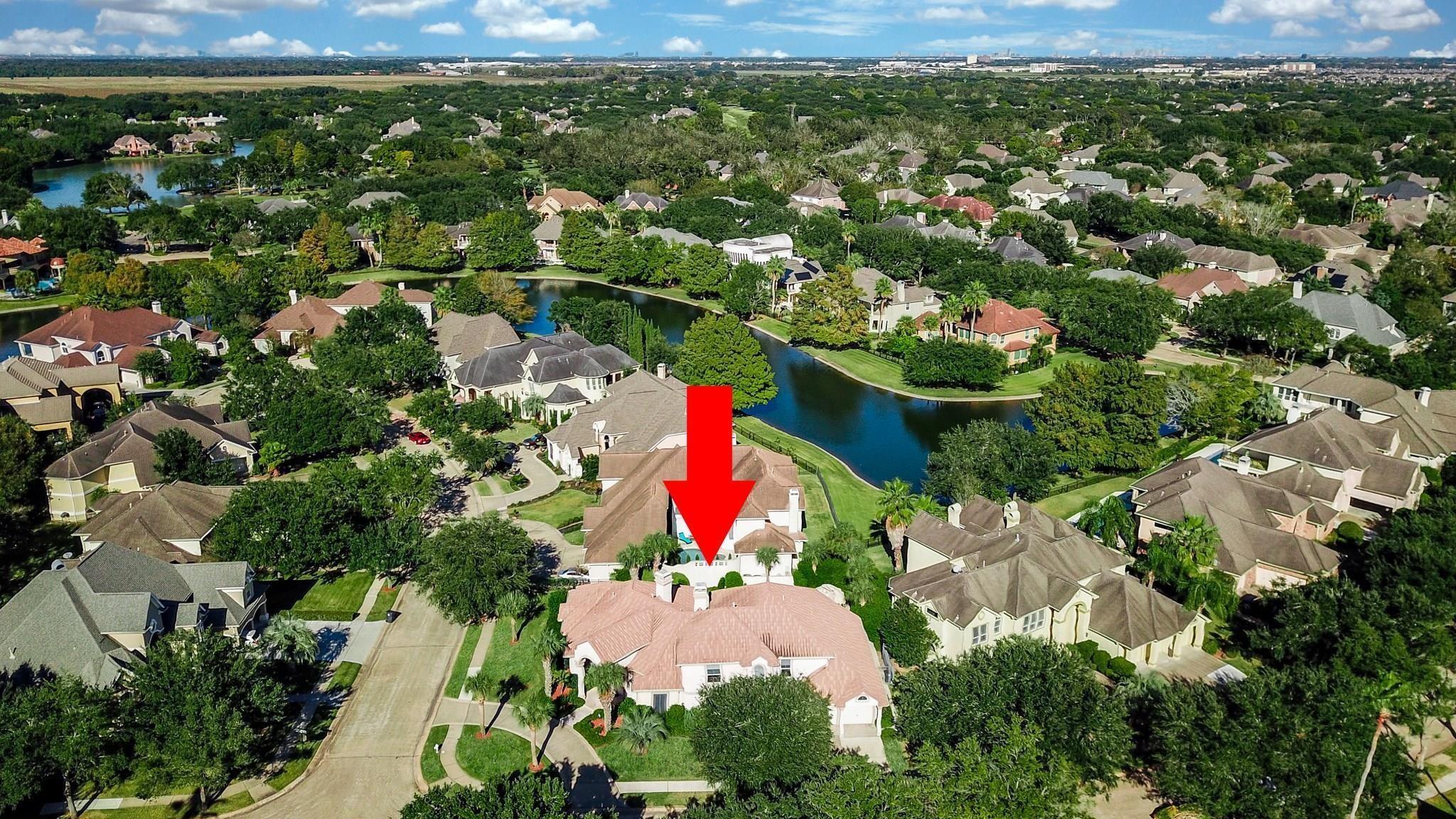 10 Lake Mist Ct, Sugar Land, TX 77479 photo
