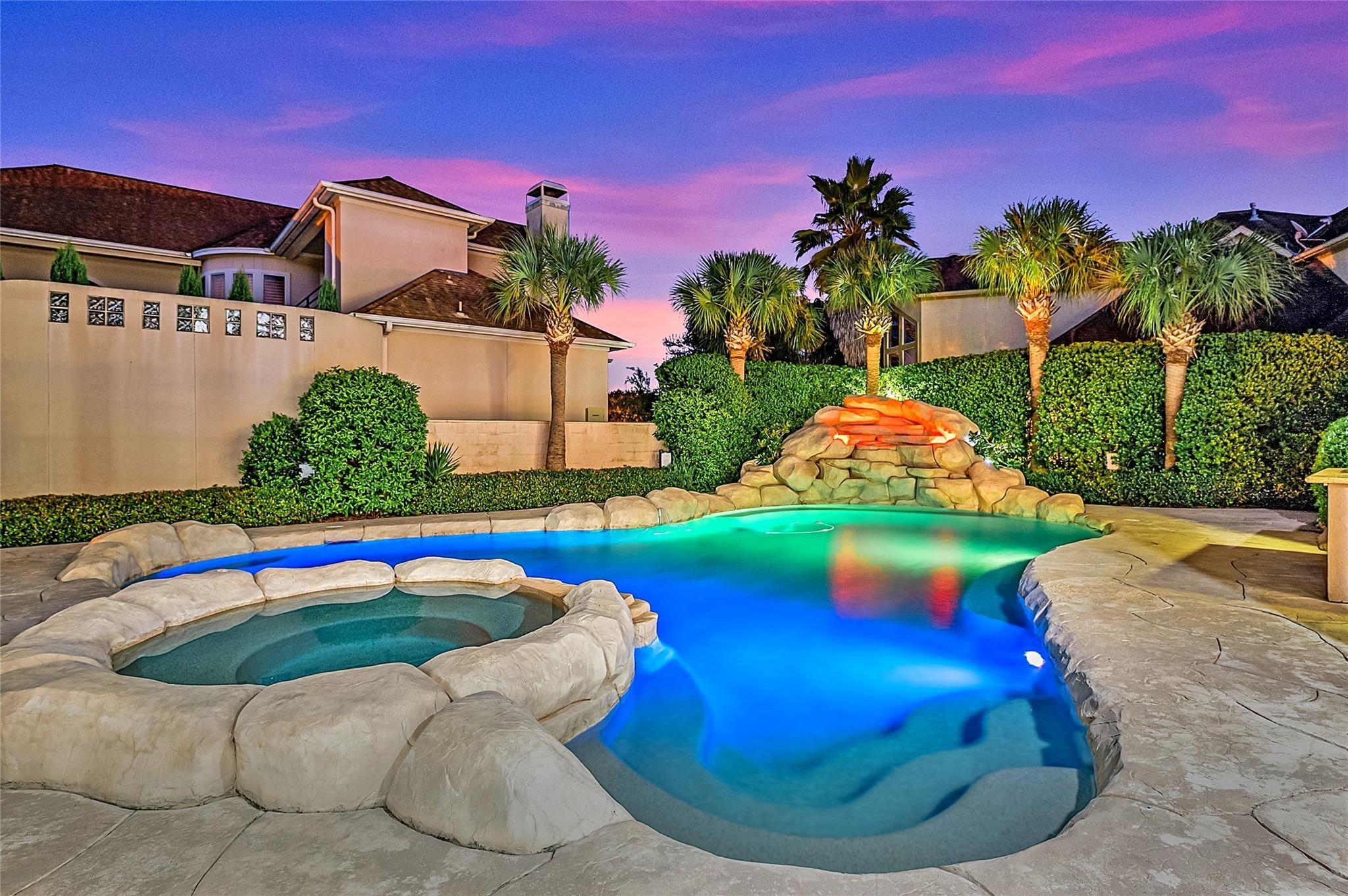10 Lake Mist Ct, Sugar Land, TX 77479 photo