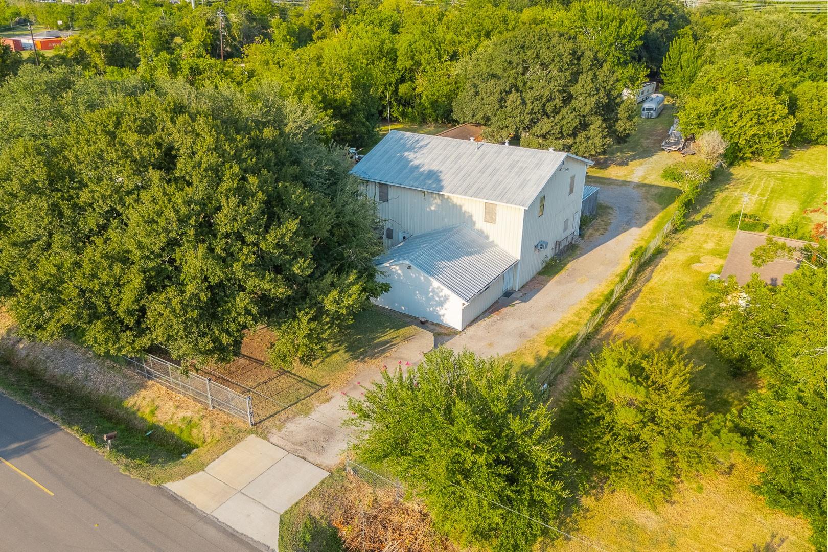 5802 Sheppard Rd, Baytown, TX 77521