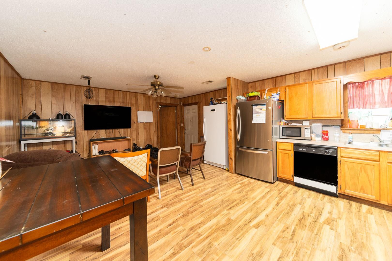 5802 Sheppard, Baytown, TX 77521 photo