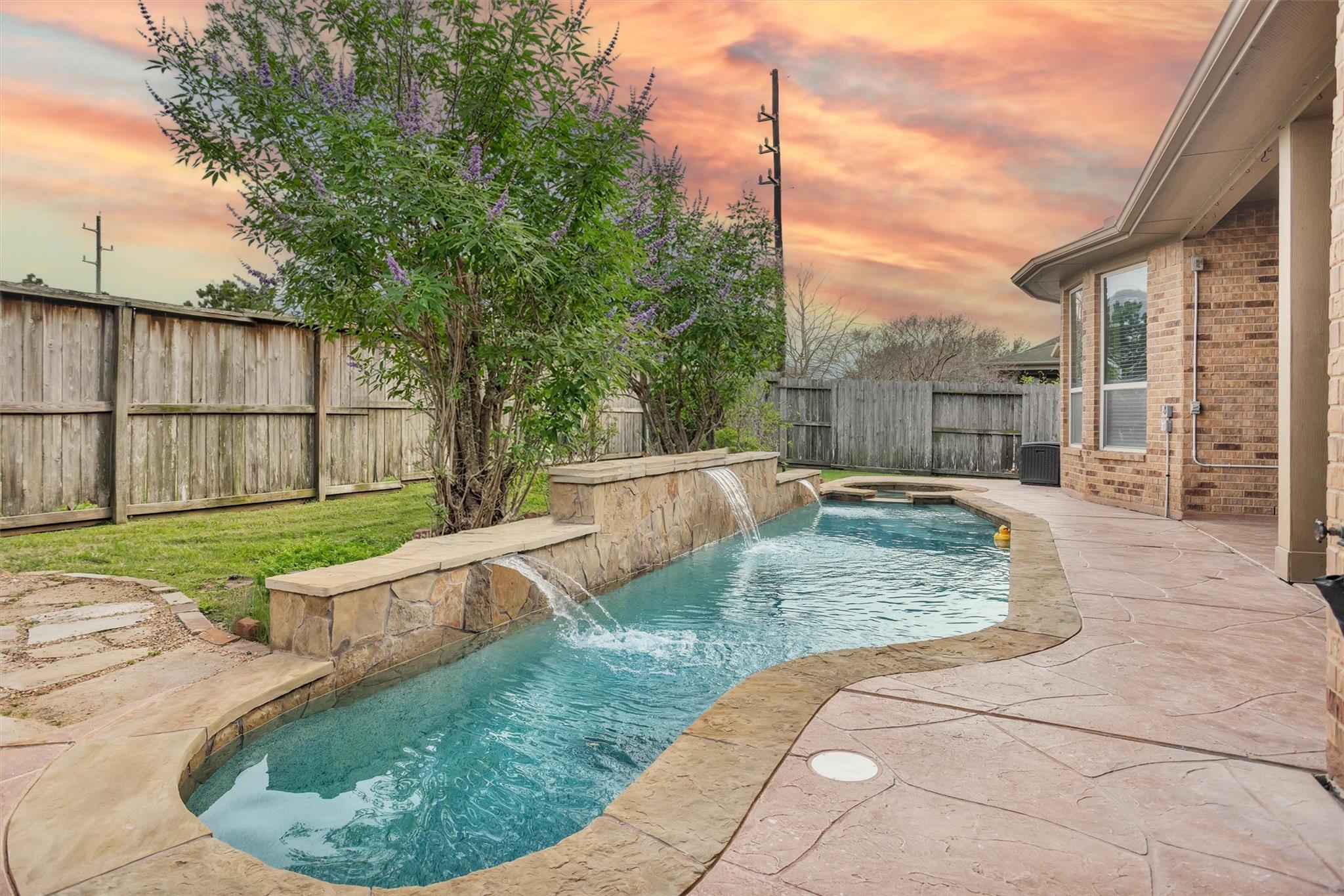 6411 S Saddle Creek Ln, Fulshear, TX 77441 photo