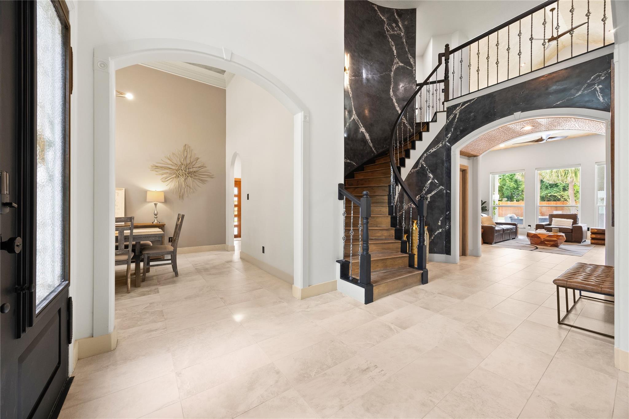 7002 Champions Center Ct, Houston, TX 77069 photo