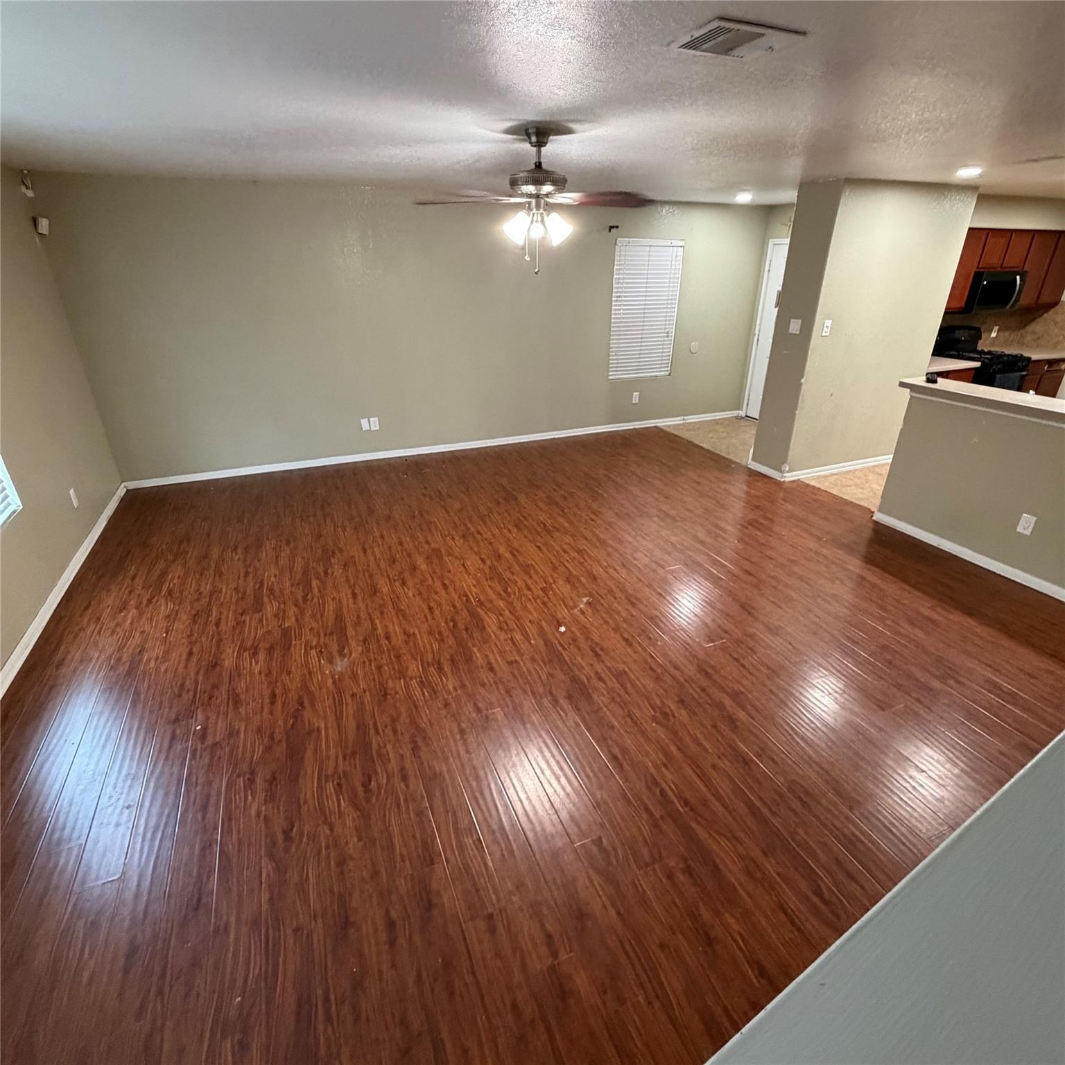 1315 Newsome Glenn Dr, Houston, TX 77090 photo