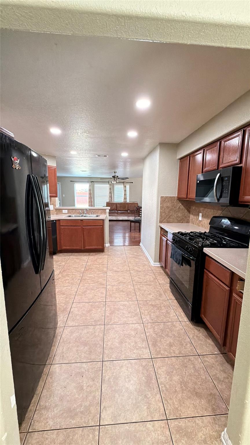 1315 Newsome Glenn Dr, Houston, TX 77090 photo