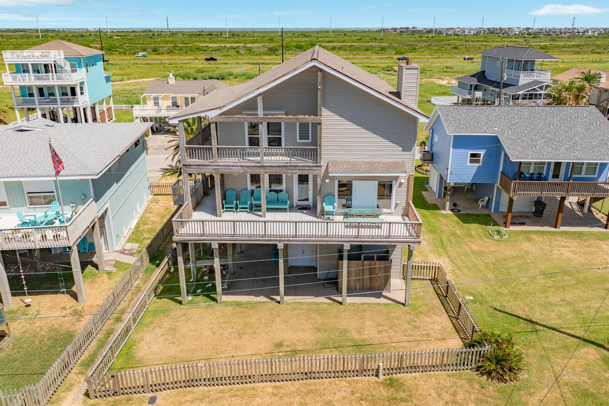 13037 John Reynolds Rd, Galveston, TX 77554