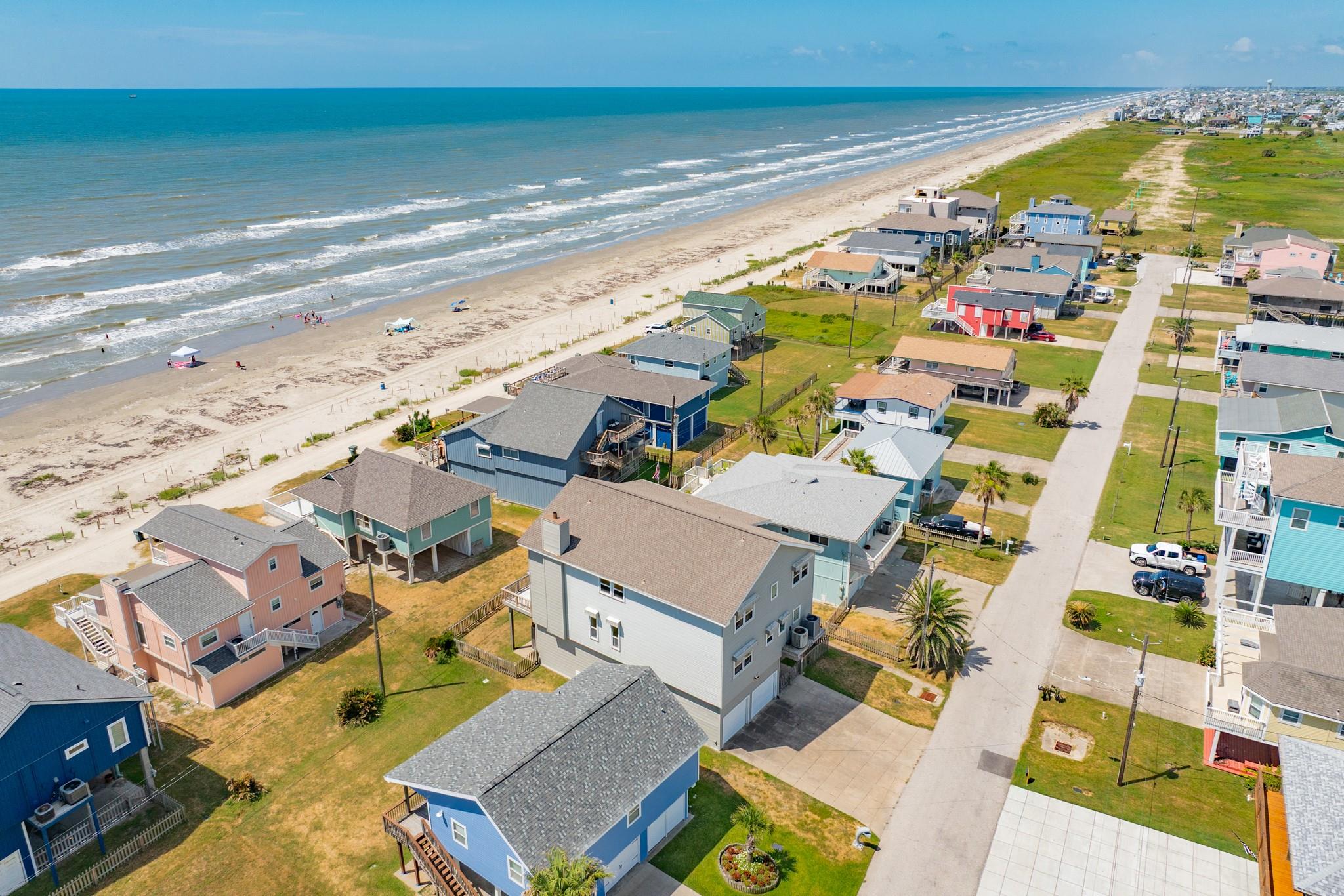 13037 John Reynolds Rd, Galveston, TX 77554 photo
