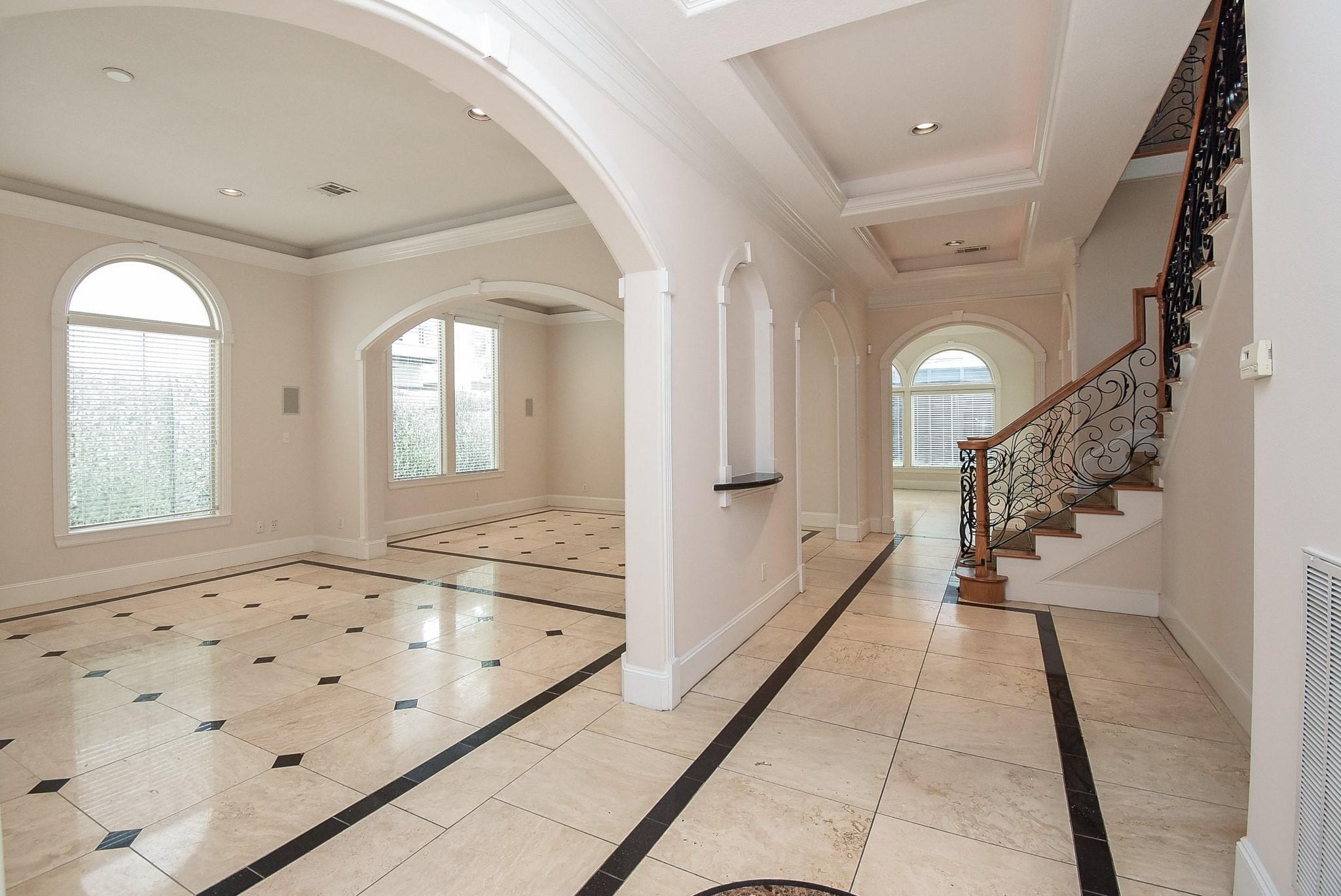 3213 Mcculloch Cir, Houston, TX 77056 photo