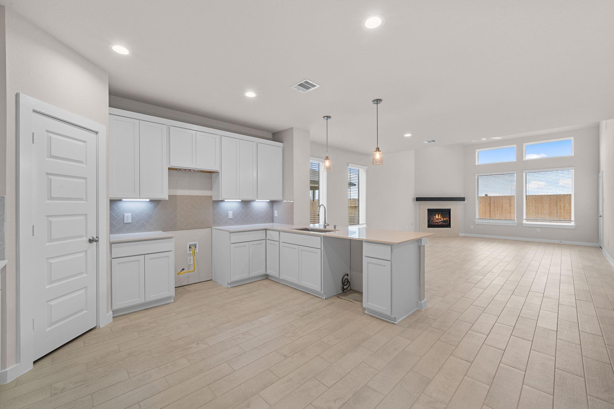1731 Pecan Woods Ln, Conroe, TX 77301 photo