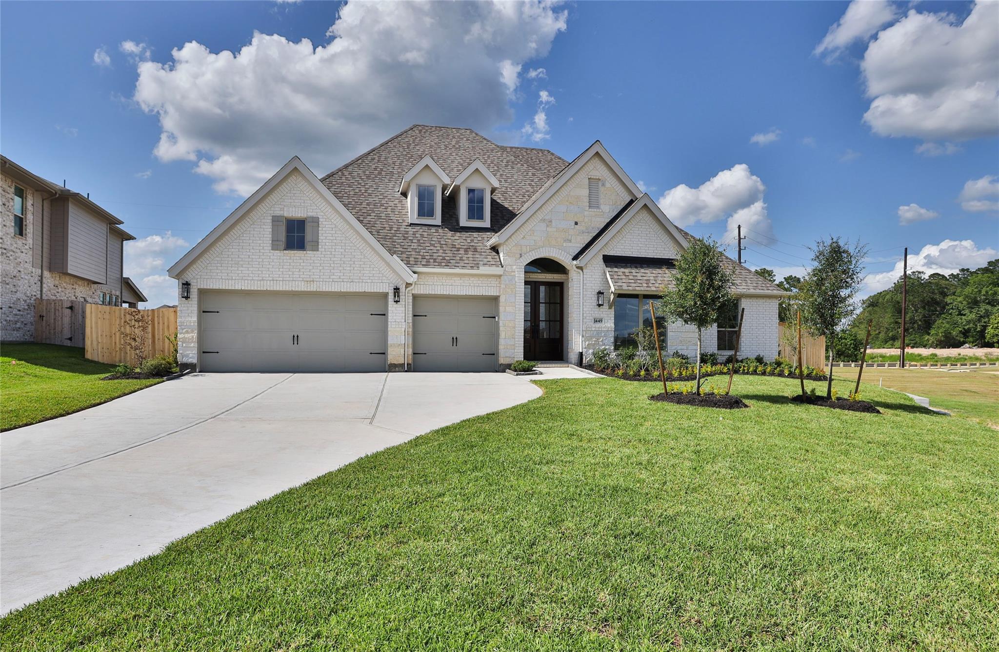 1449 Swayze St, Magnolia, TX 77354