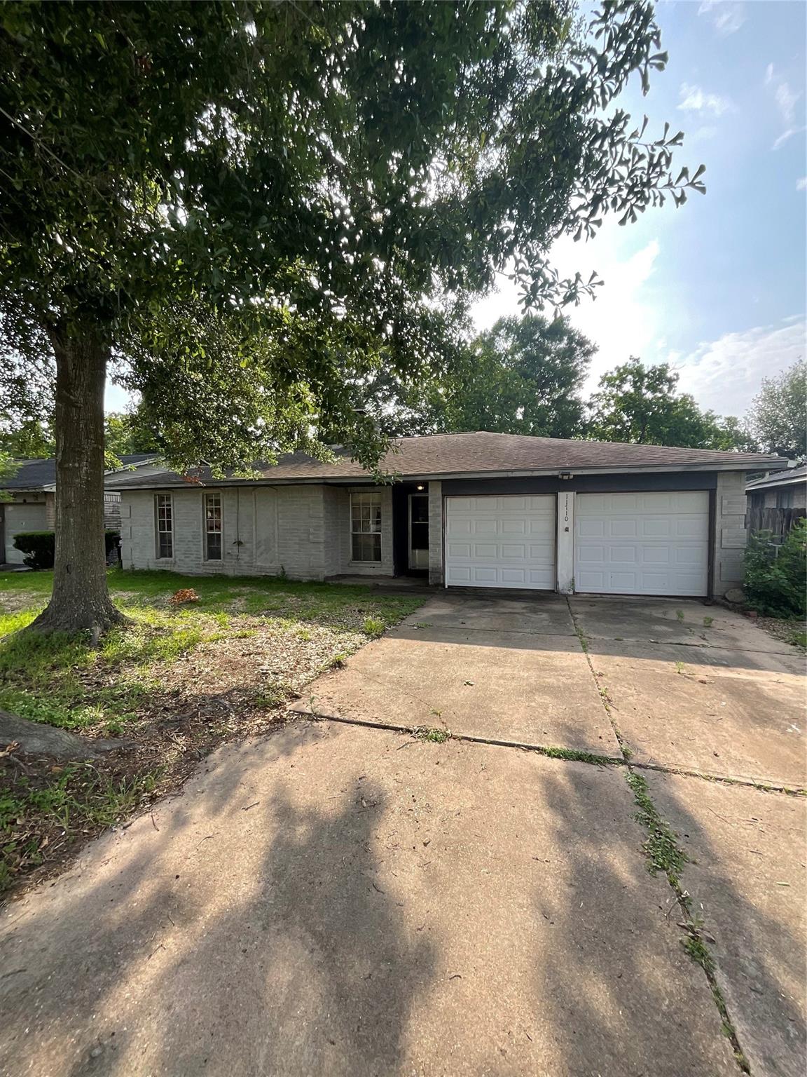 11710 Chadbrook Ln, Houston, TX 77099