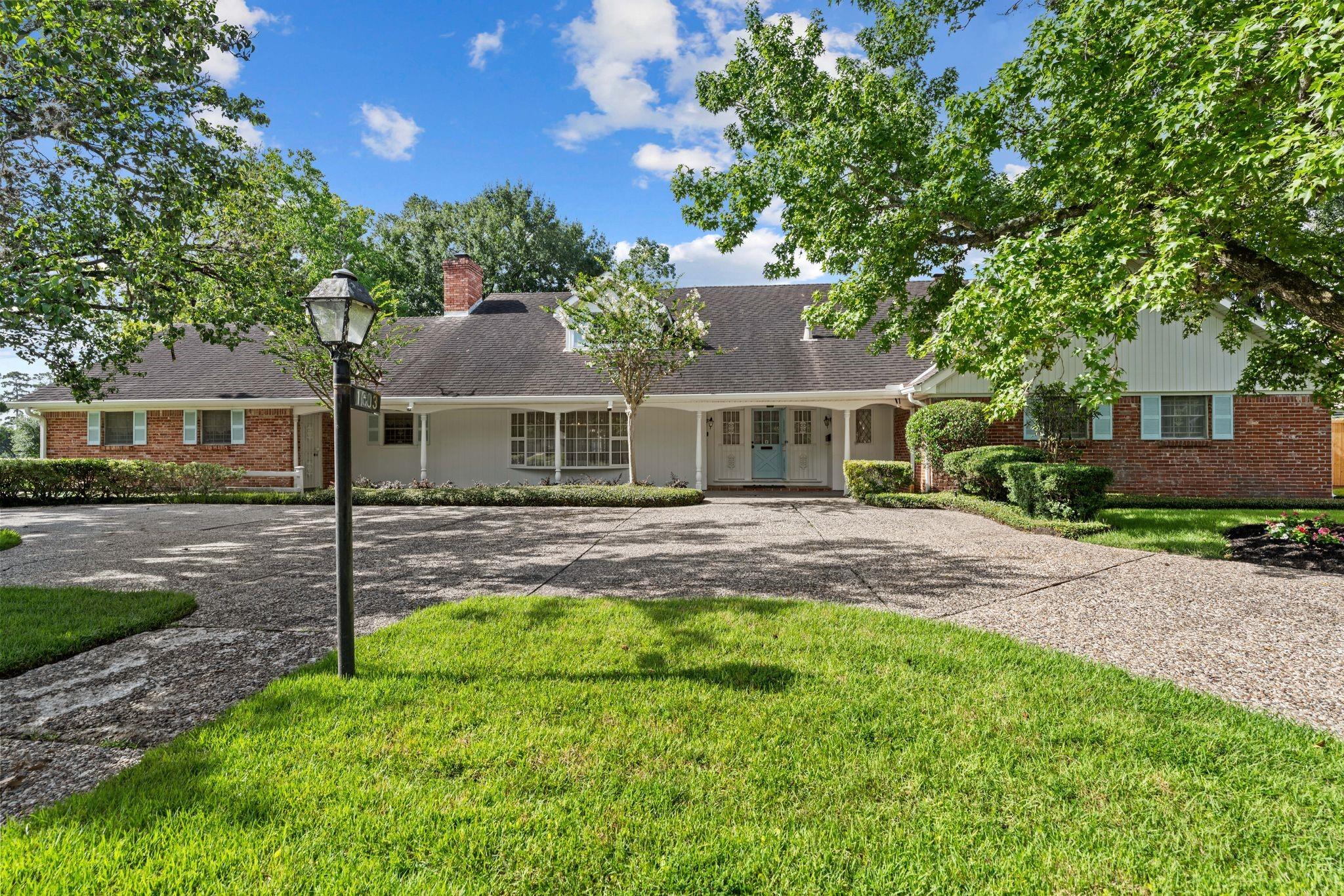 1603 Bethlehem St, Houston, TX 77018