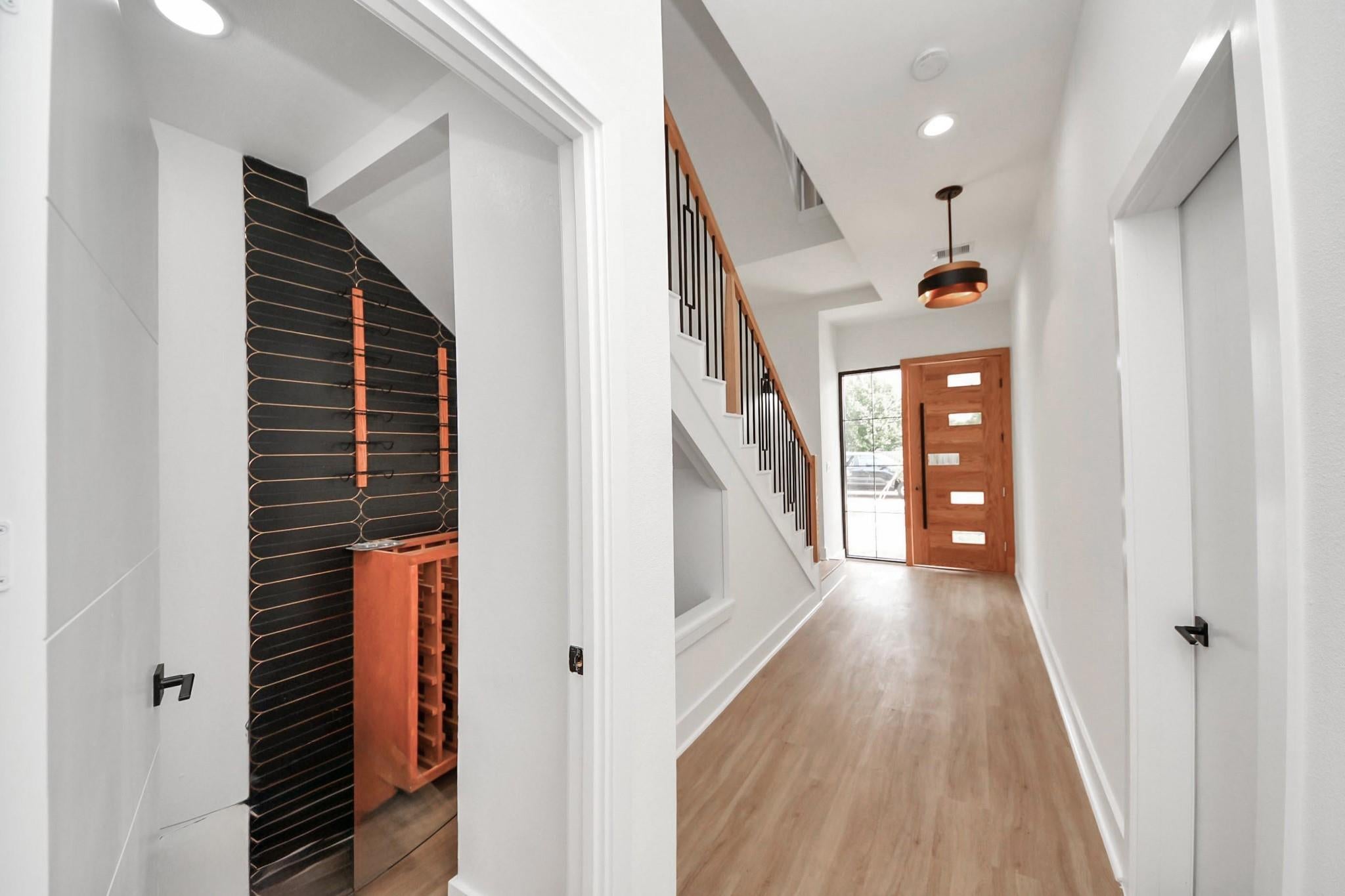 9022 Ferdinand St, Houston, TX 77051 photo