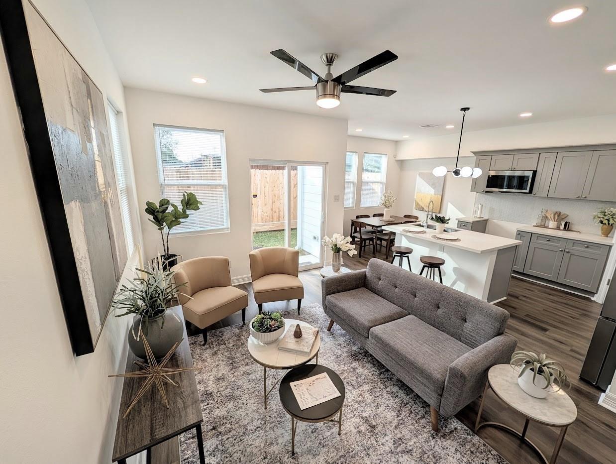 7415 Easter St, Houston, TX 77088 photo