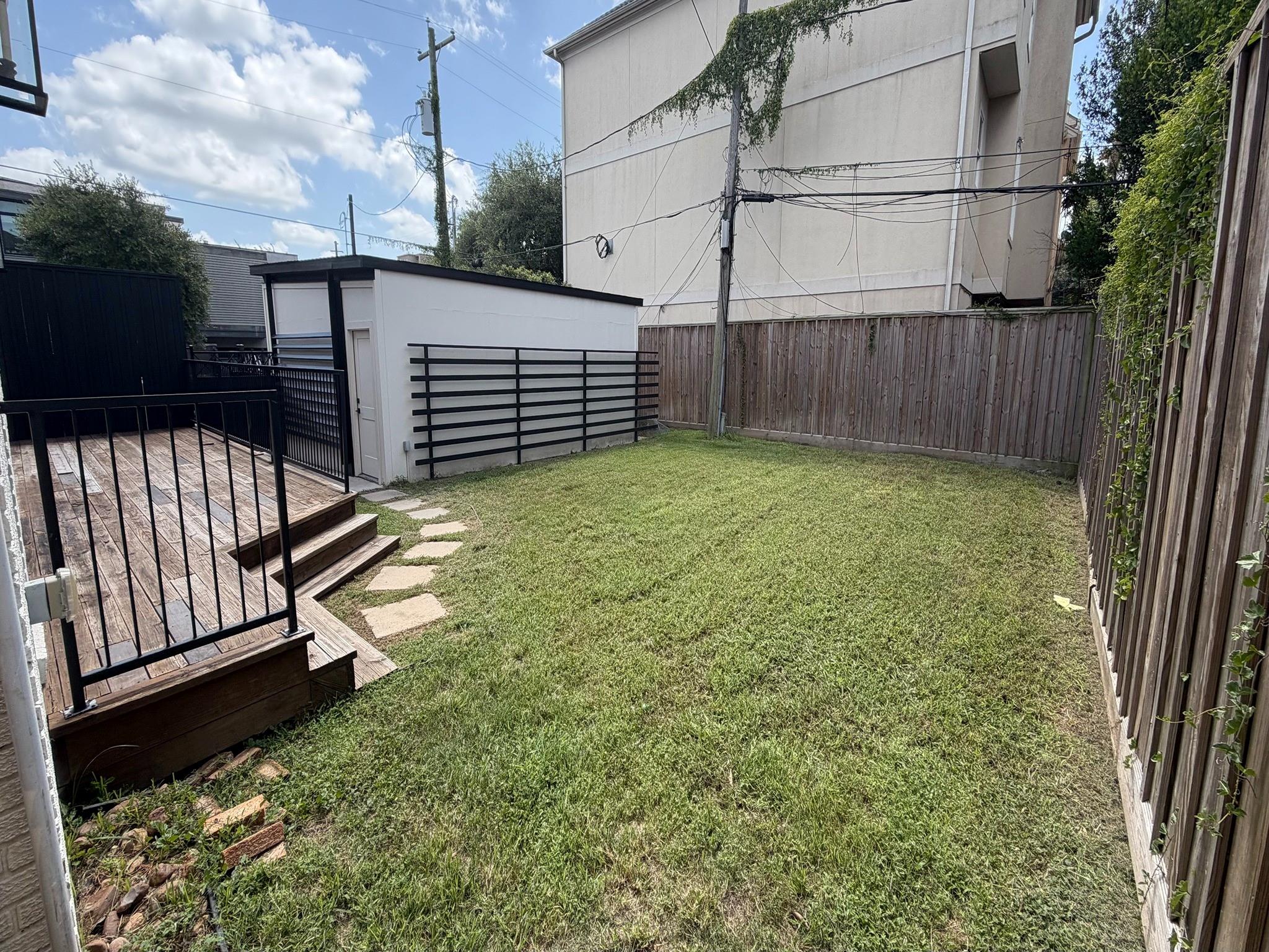 1601 Bonnie Brae St, Houston, TX 77006 photo