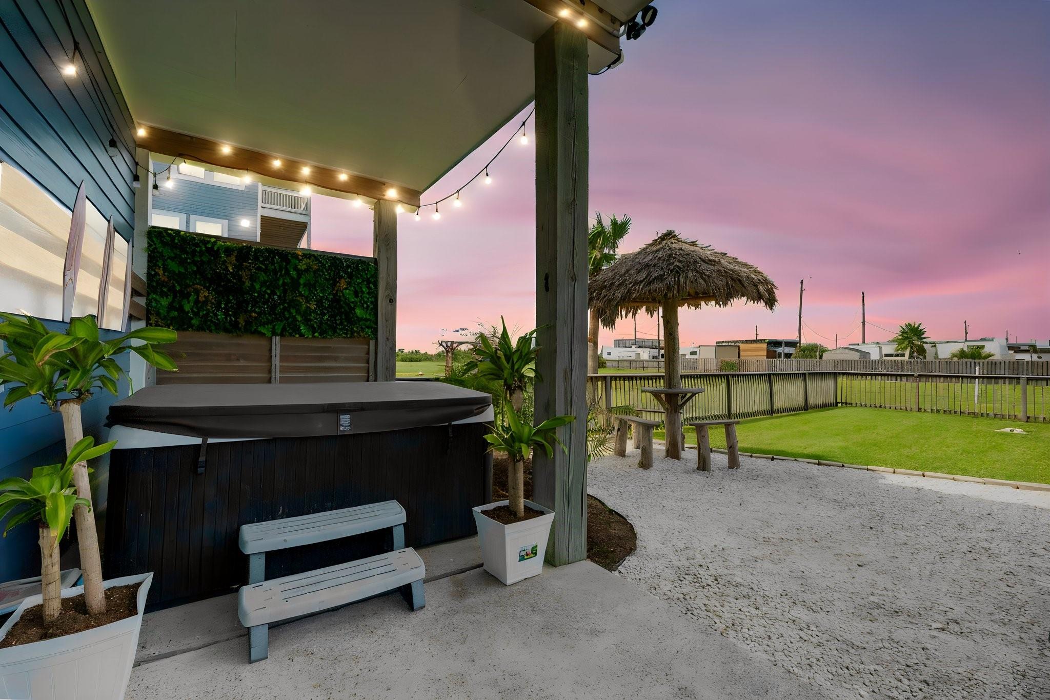 18115 Shaman Dr, Galveston, TX 77554 photo