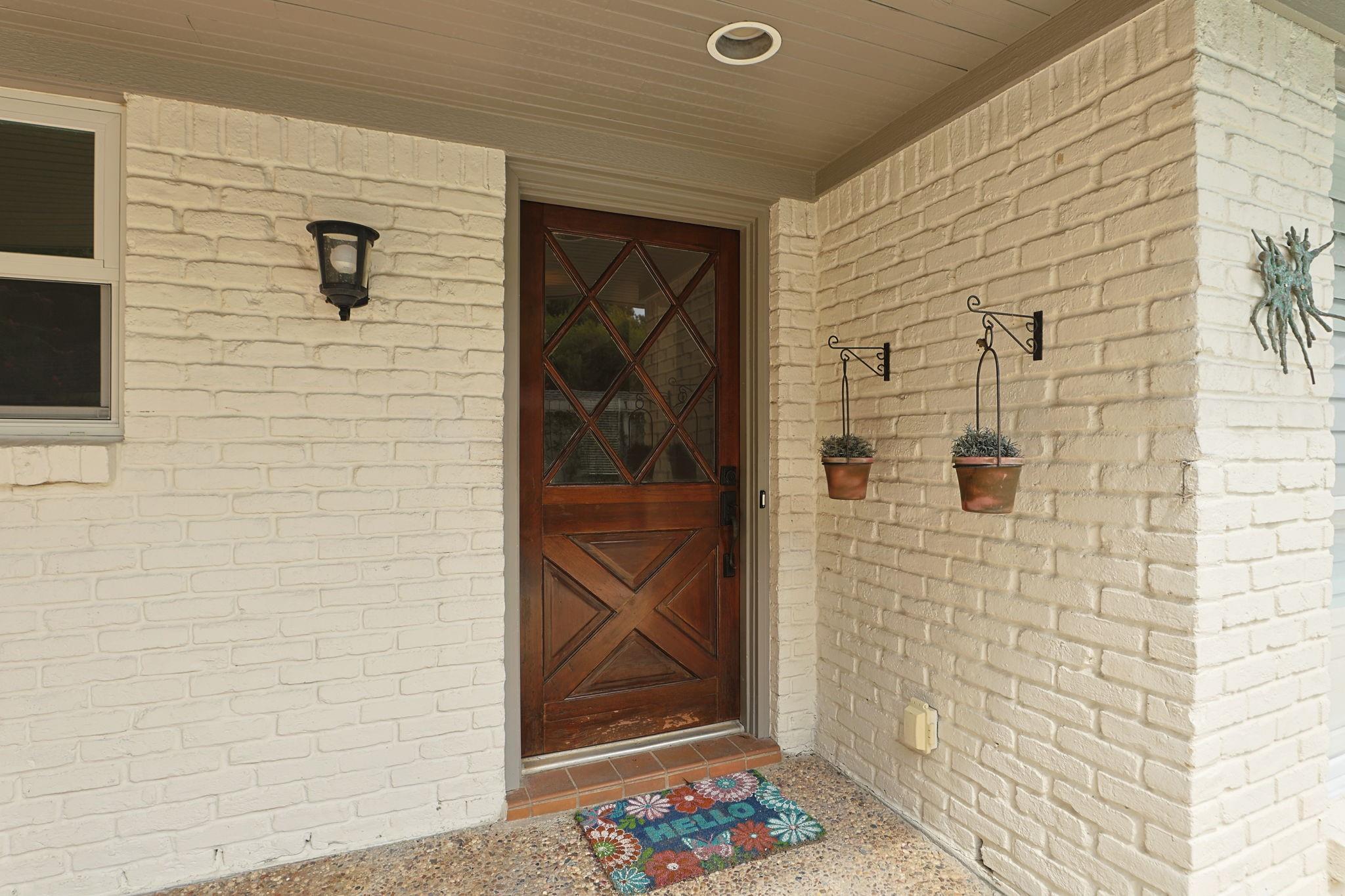10118 Chevy Chase Dr, Houston, TX 77042 photo