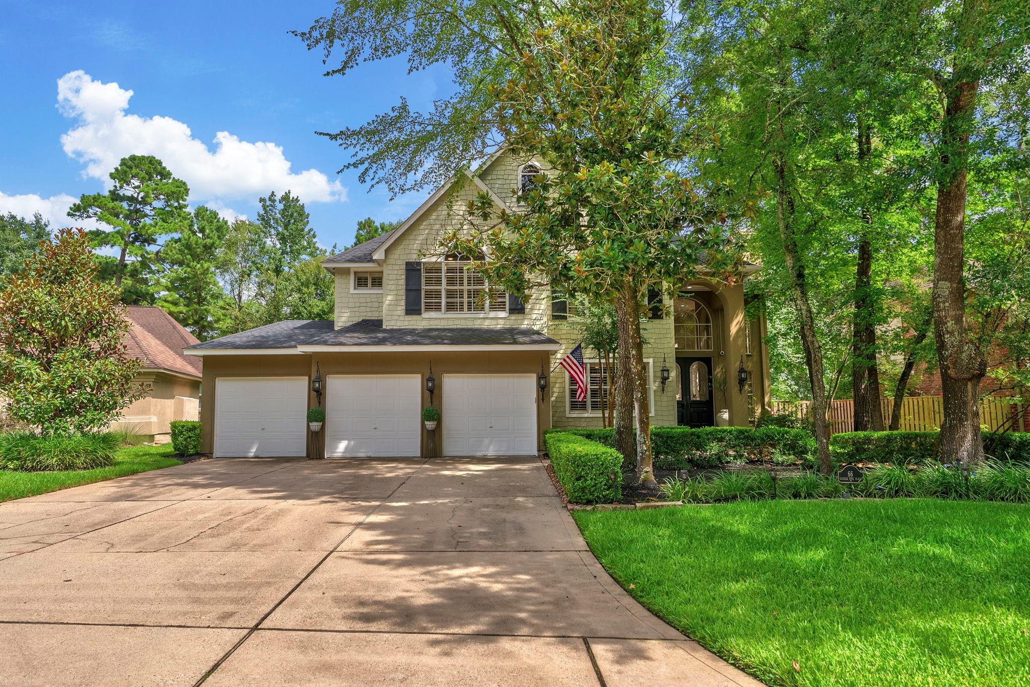66 Candle Pine Pl, The Woodlands, TX 77381